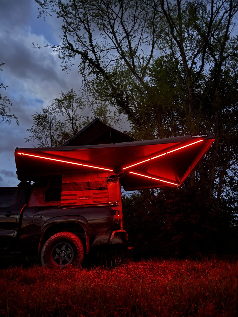 Reign Outdoor 270 FR+ Awning