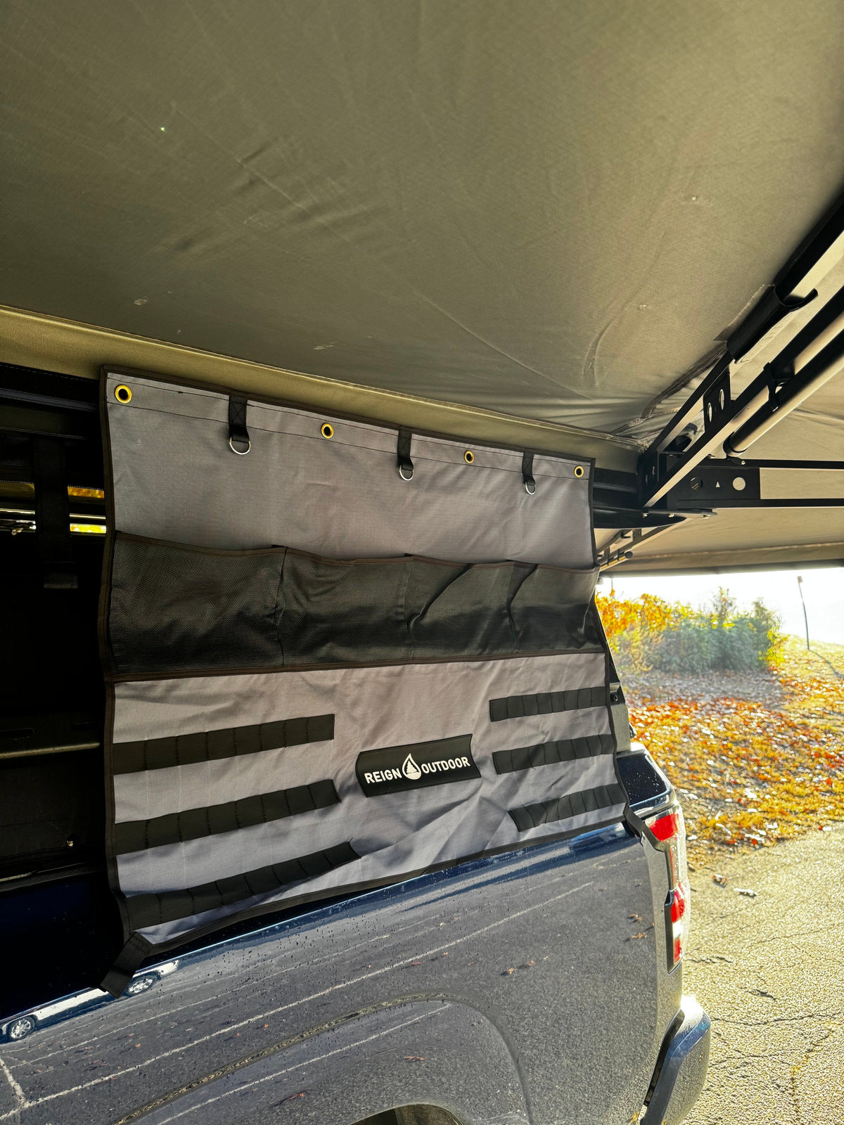 Reign Outdoor Cliffhanger Awning Organizer