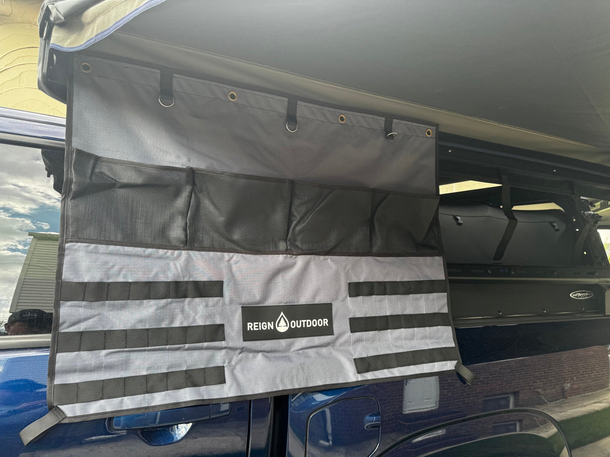 Reign Outdoor Cliffhanger Awning Organizer