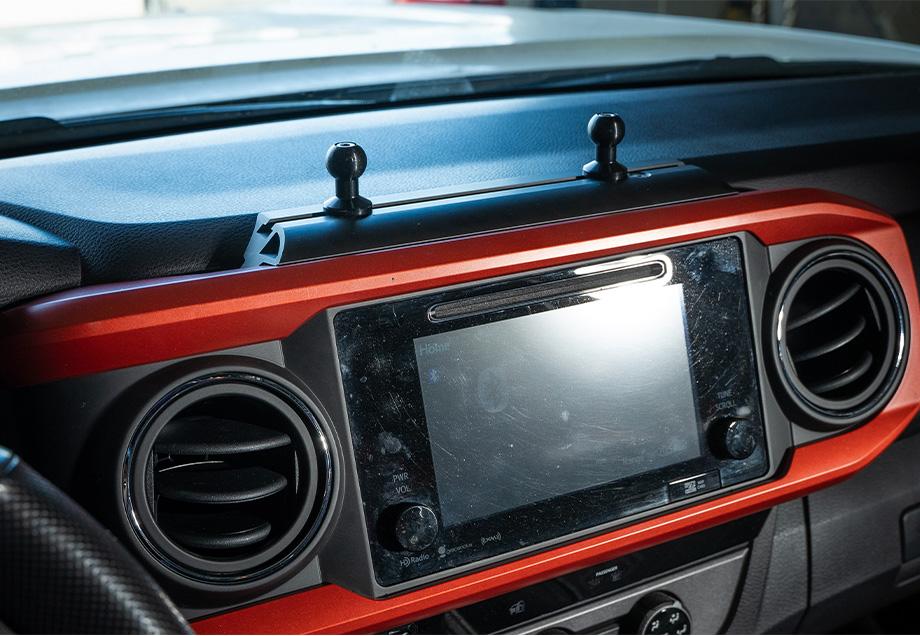 Dash Accessory Mount For 2016 - 2023 Toyota Tacoma - Spirit of 1876Dealers of Cali Raised LED