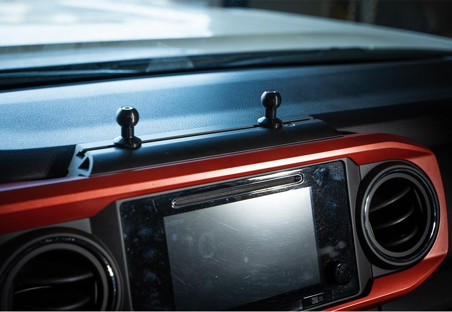 Dash Accessory Mount For 2016 - 2023 Toyota Tacoma - Spirit of 1876Dealers of Cali Raised LED
