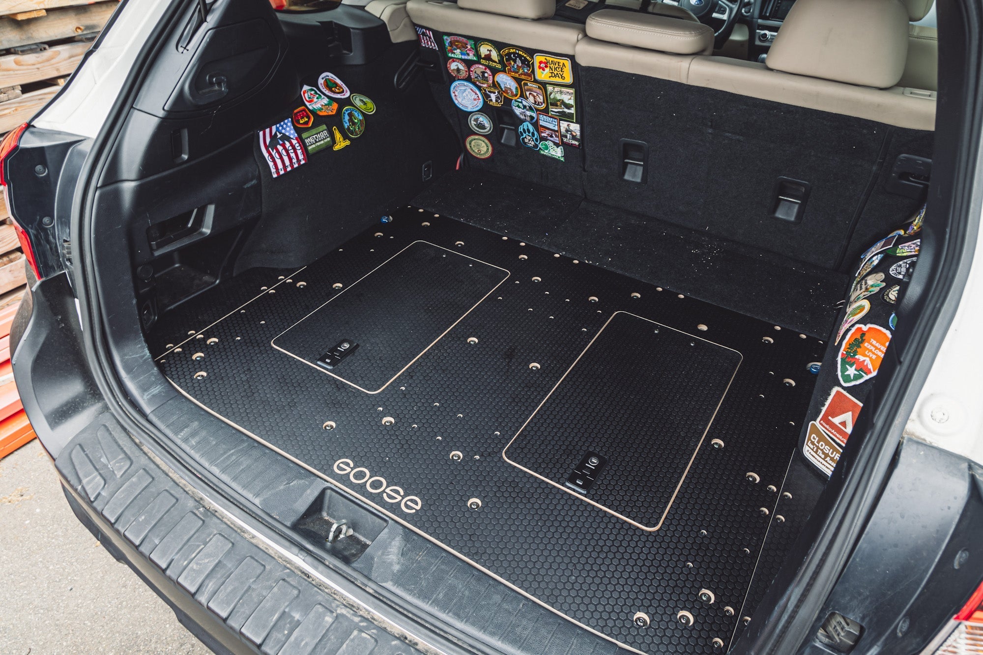 Subaru Outback 2015 - 2019 5th Gen. - Rear Plate System - Spirit of 1876 - Goose Gear