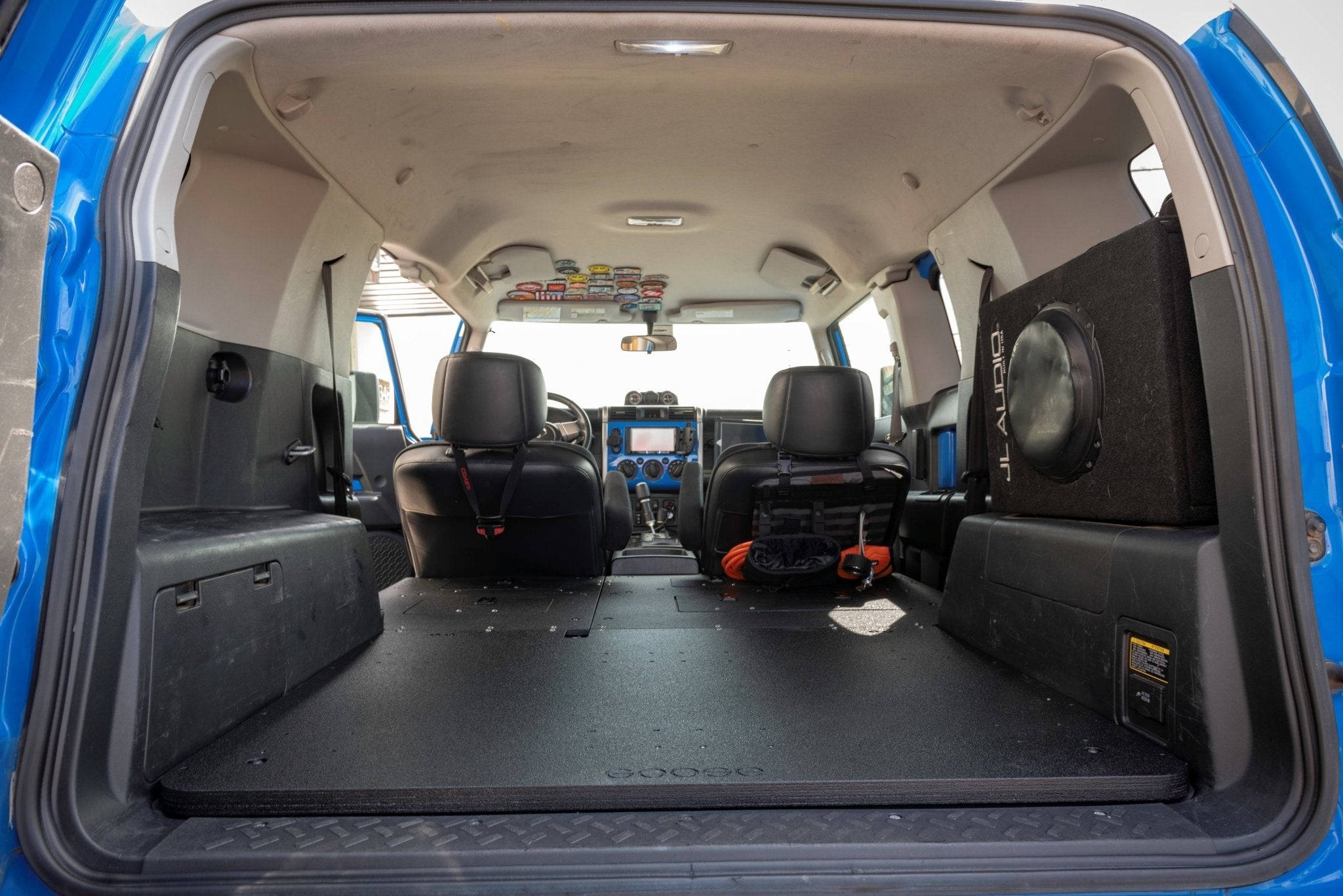 Toyota FJ Cruiser 2006 - 2014 - Second Row Seat Delete Plate System - Spirit of 1876 - Goose Gear