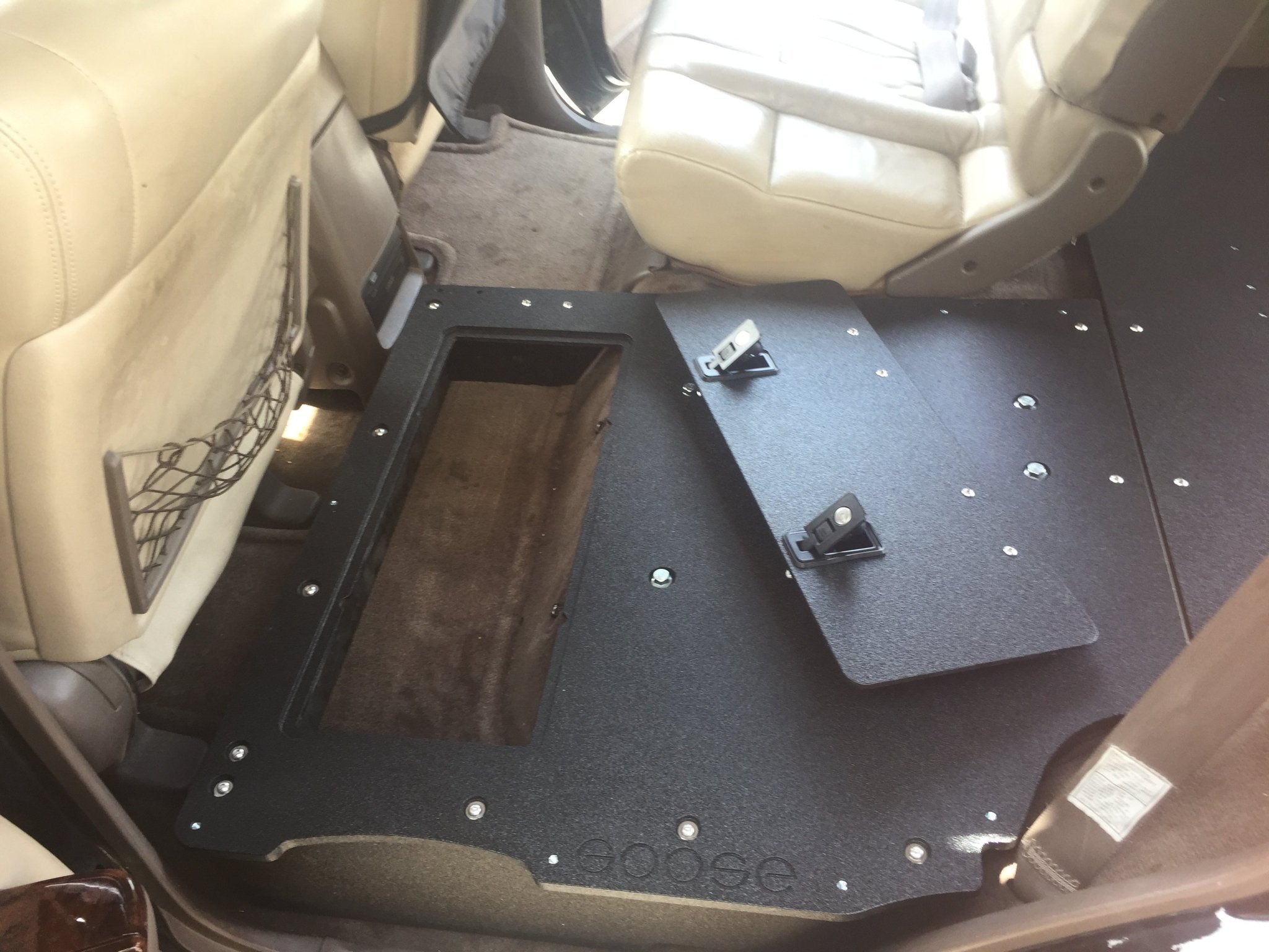 Toyota Land Cruiser 1991 - 1997 80 Series - Second Row Seat Delete Plate System - Spirit of 1876 - Goose Gear
