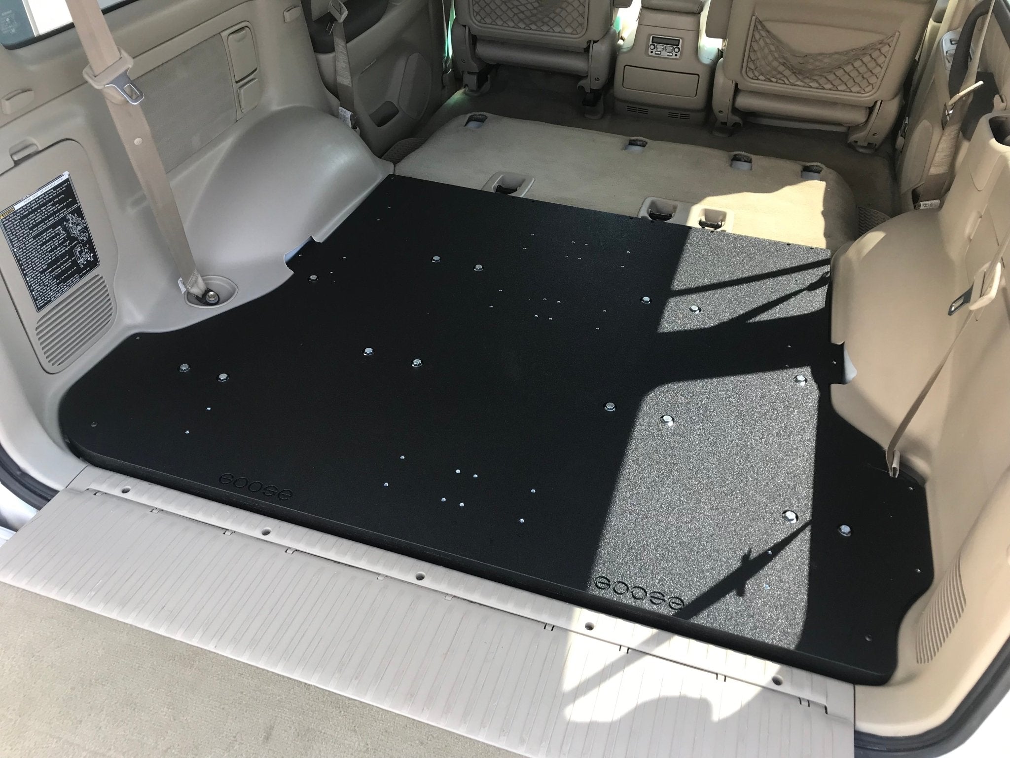 Toyota Land Cruiser 1998 - 2007 100 Series - Rear Plate System - Spirit of 1876 - Goose Gear