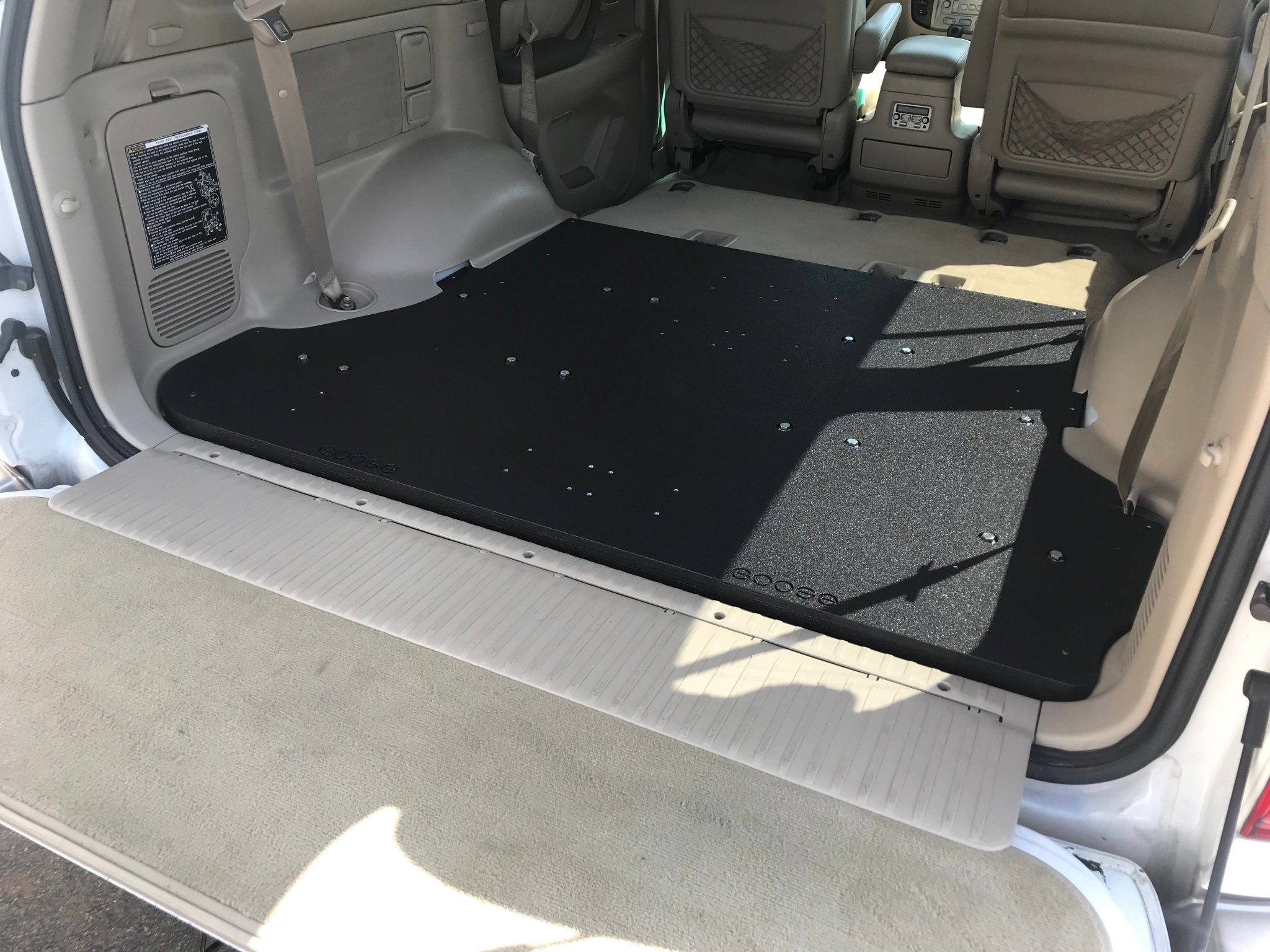 Toyota Land Cruiser 1998 - 2007 100 Series - Rear Plate System - Spirit of 1876 - Goose Gear