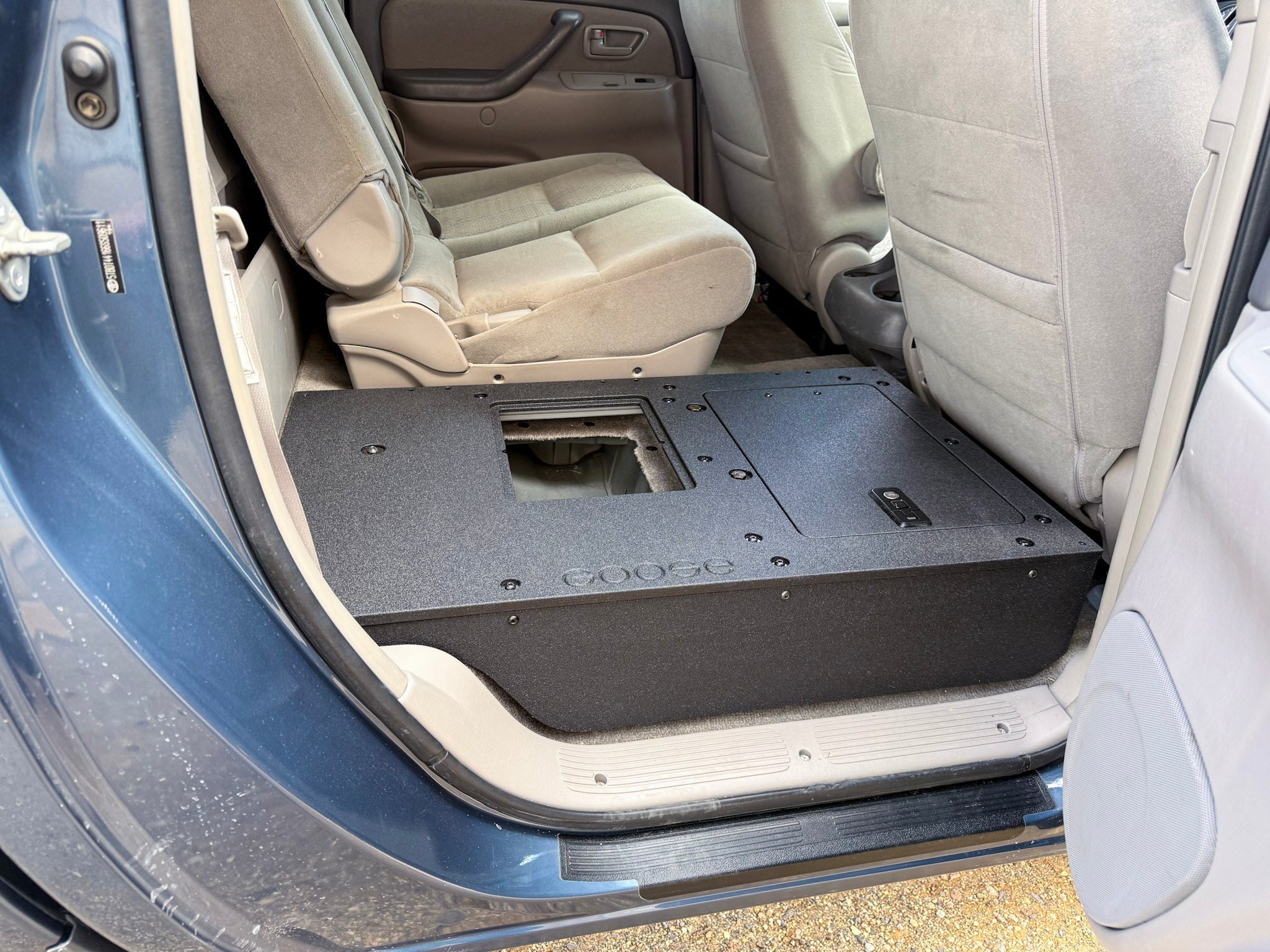 Toyota Tundra - 2000 - 2006 1st Gen - Double Cab - Second Row Seat Delete Plate System - Spirit of 1876Goose Gear