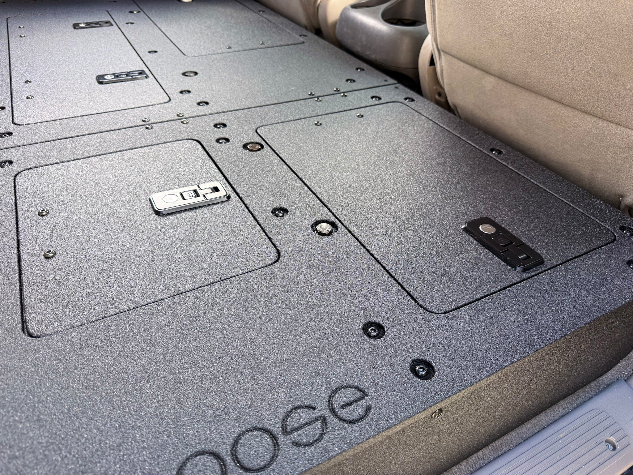 Toyota Tundra - 2000 - 2006 1st Gen - Double Cab - Second Row Seat Delete Plate System - Spirit of 1876Goose Gear