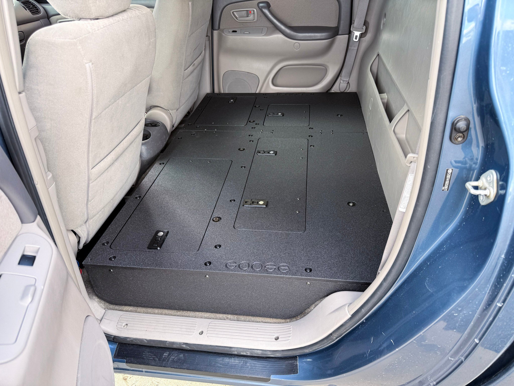 Toyota Tundra - 2000 - 2006 1st Gen - Double Cab - Second Row Seat Delete Plate System - Spirit of 1876Goose Gear