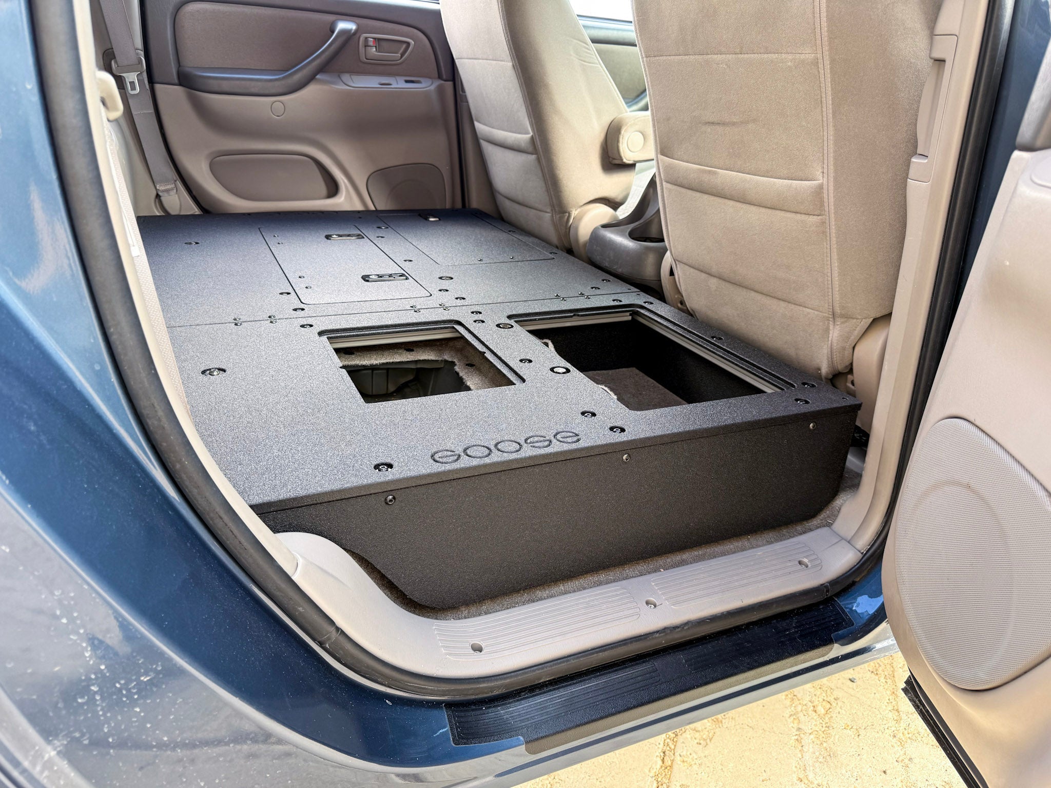 Toyota Tundra - 2000 - 2006 1st Gen - Double Cab - Second Row Seat Delete Plate System - Spirit of 1876Goose Gear