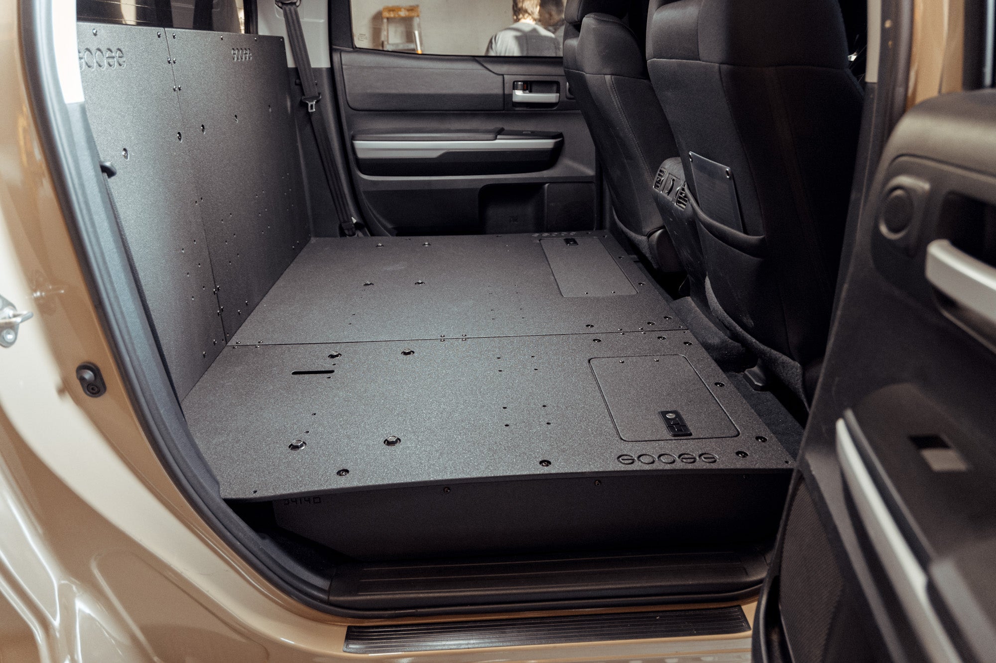Toyota Tundra 2014 - 2021 2.5 Gen. CrewMax - Second Row Seat Delete Plate System - Spirit of 1876 - Goose Gear