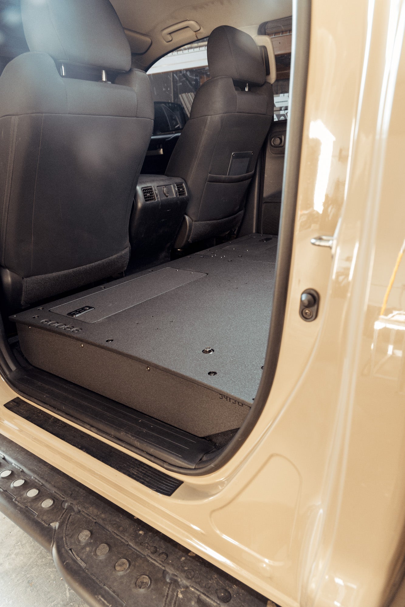 Toyota Tundra 2014 - 2021 2.5 Gen. CrewMax - Second Row Seat Delete Plate System - Spirit of 1876 - Goose Gear