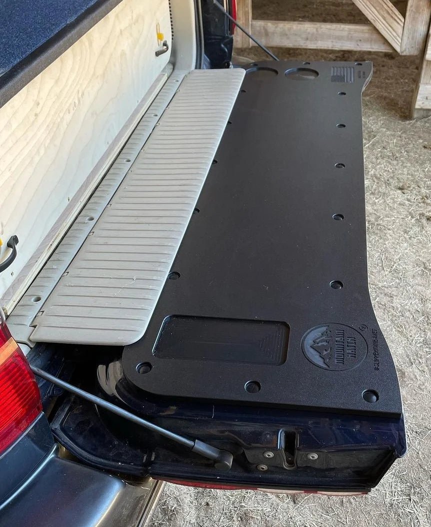 MOUNTAIN HATCH 100 SERIES TOYOTA LANDCRUISER/LX 470 VERSION 8 (1998-2007) - Spirit of 1876