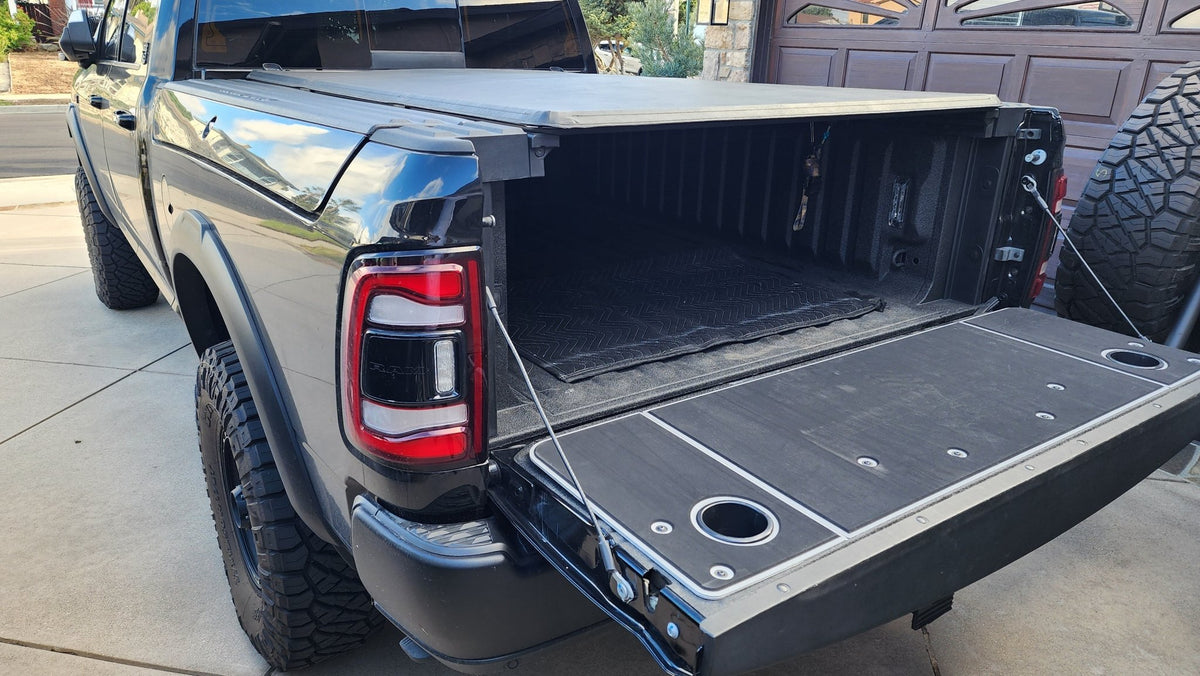 RAM Tailgate Covers (98-Current) - Spirit of 1876 - BillieBars