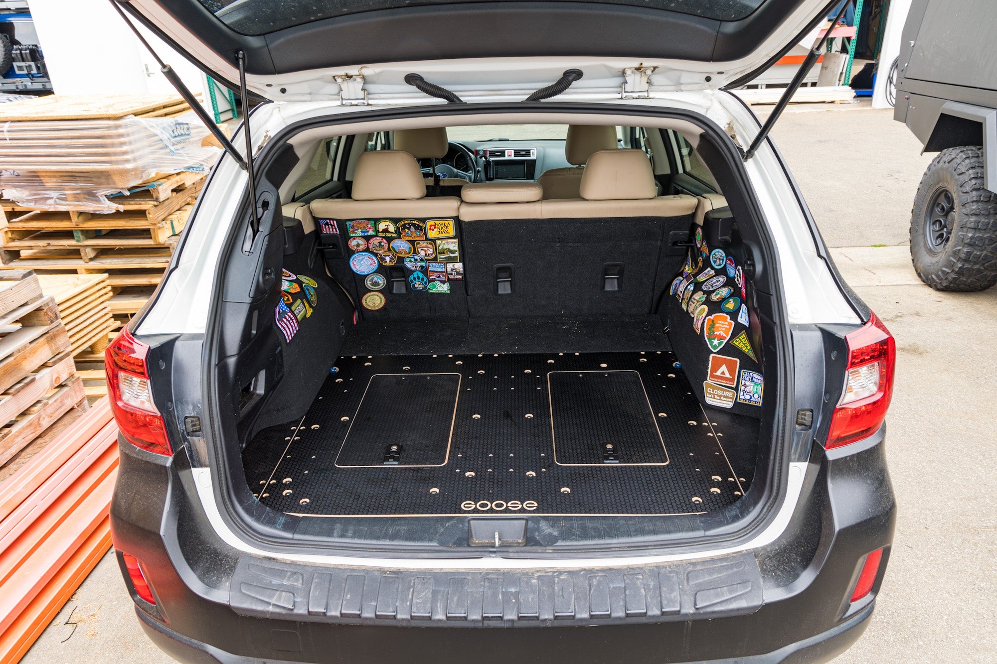 Subaru Outback 2015 - 2019 5th Gen. - Rear Plate System - Spirit of 1876 - Goose Gear