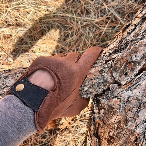 MBO DIPPED LEATHER DEER GLOVE: SIGNATURE DRIVER: BROWN/BLACK