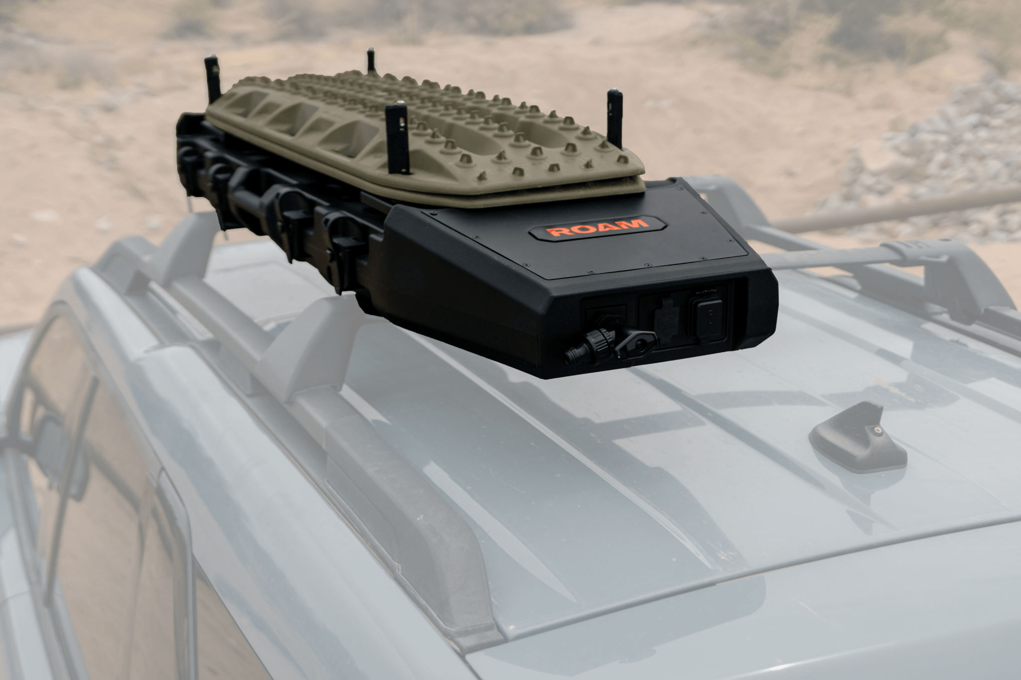 8.5 Gallon Electric Pump Tank & Traction Board Mount - Spirit of 1876 - ROAM Dealer Portal