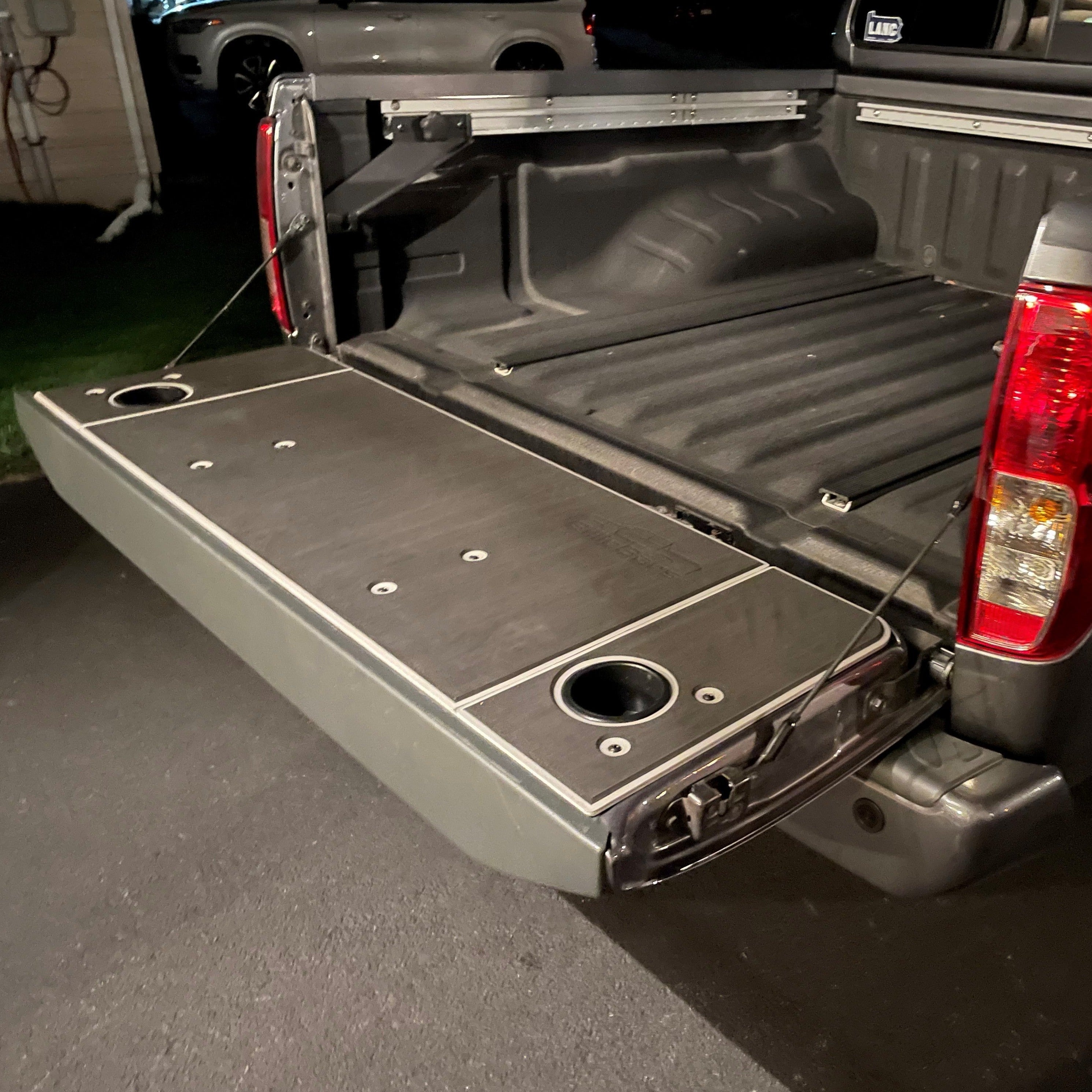 Frontier Tailgate Cover (1997-2021)