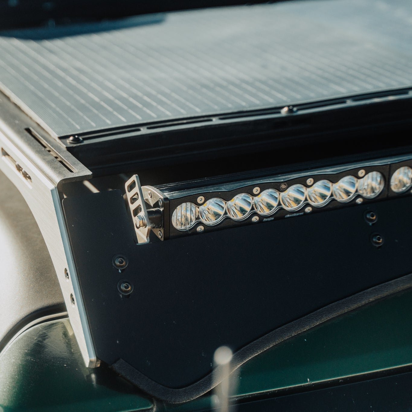 Universal Light Bar Mount - Spirit of 1876 - TrailRax