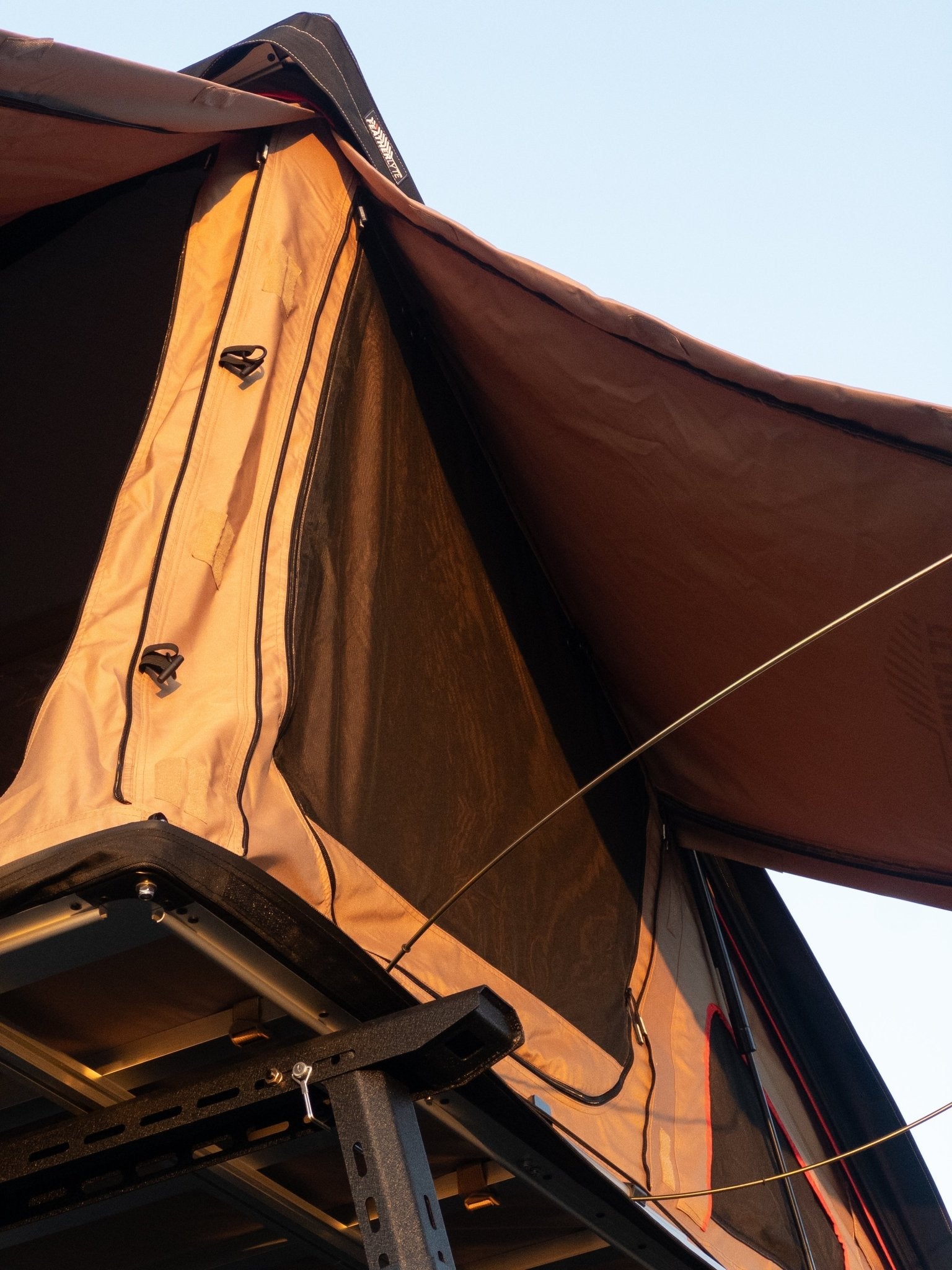 AIRRUSH 2 Person Rooftop Tent - Spirit of 1876 - Featherlyte Outdoors