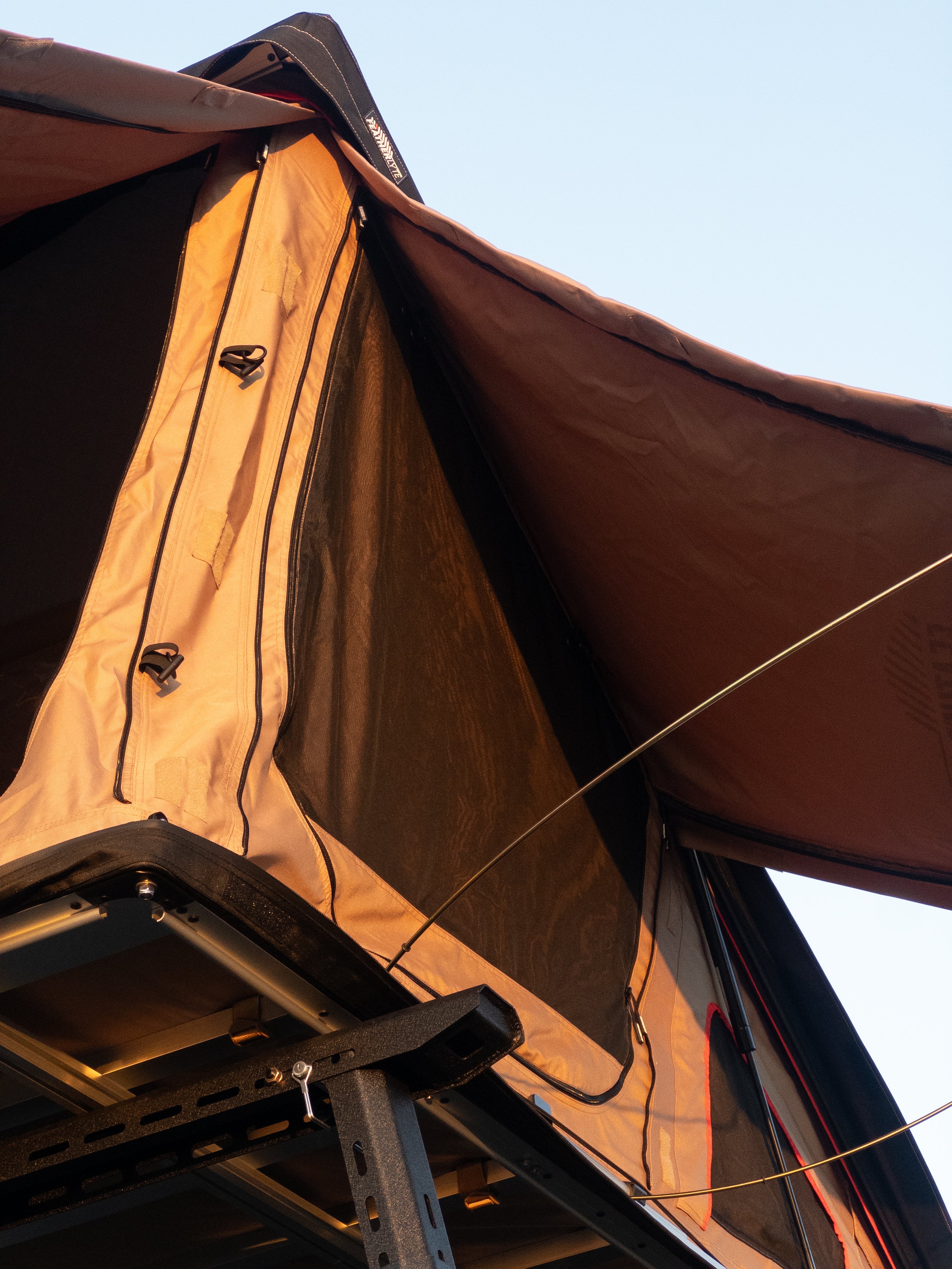 AIRRUSH 2 Person Rooftop Tent