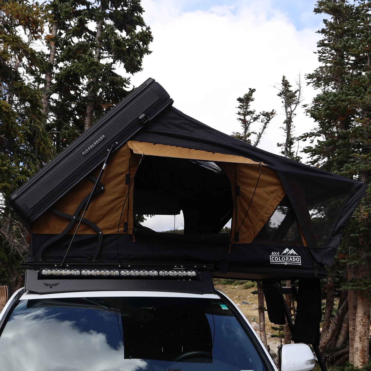 4x4 Colorado Alto Mini Hardshell Rooftop Tent (Queen Size)