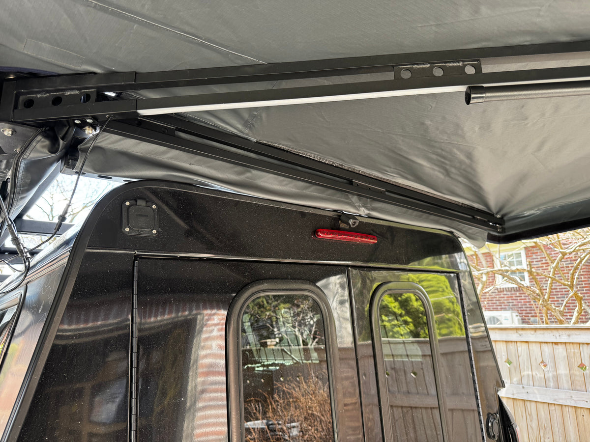 Reign Outdoor Gutter