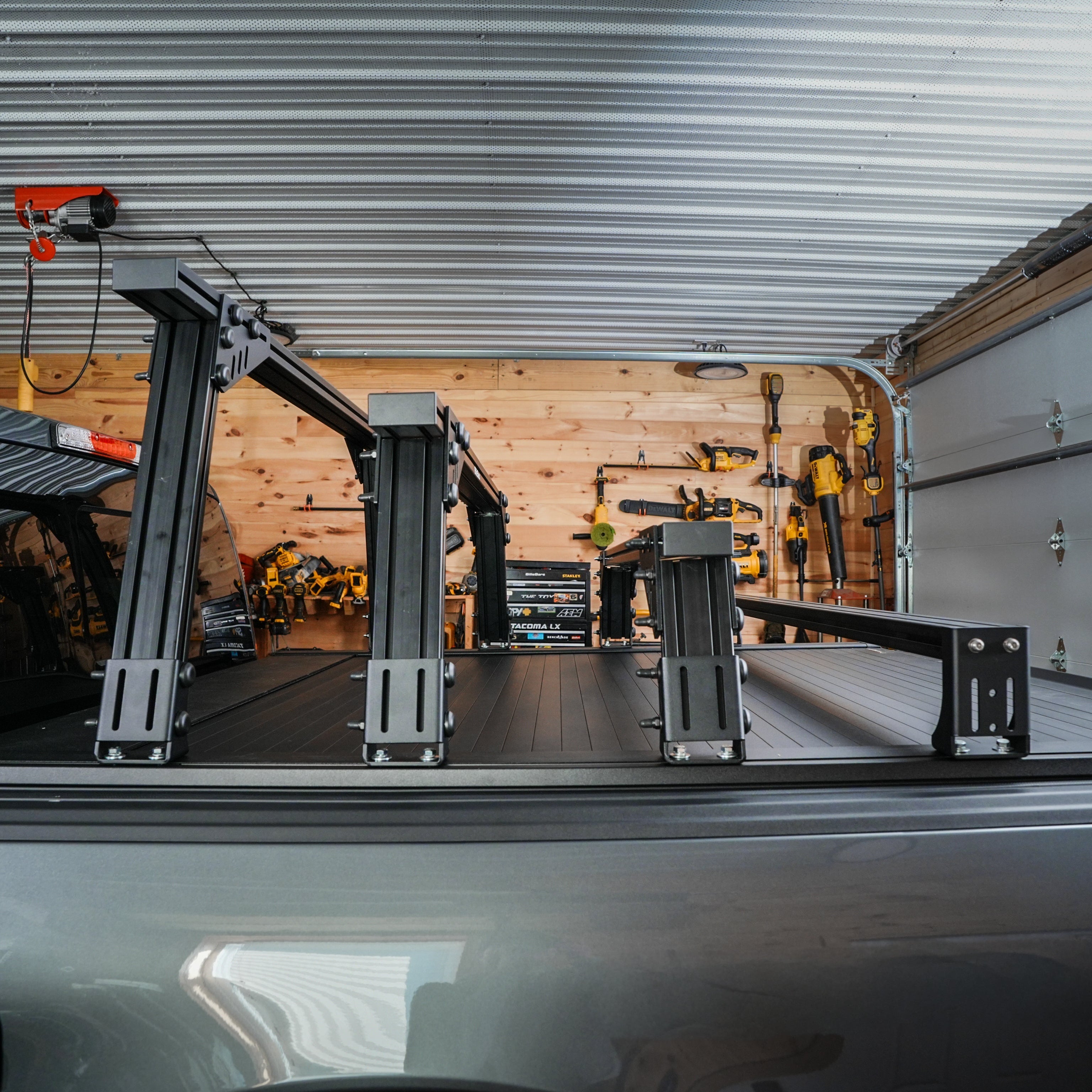 Gladiator - Bed Rack For Covers with T-slots
