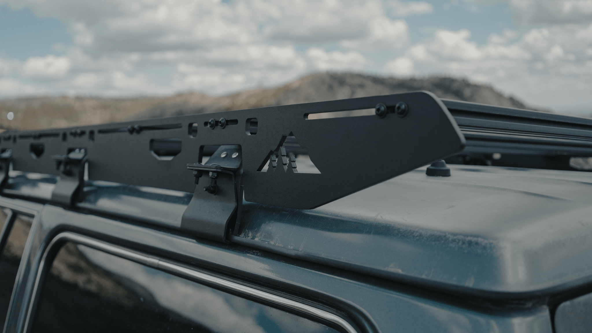 The Mineral (1980 - 1990 60 Series Land Cruiser Roof Rack) - Spirit of 1876Sherpa Equipment Company