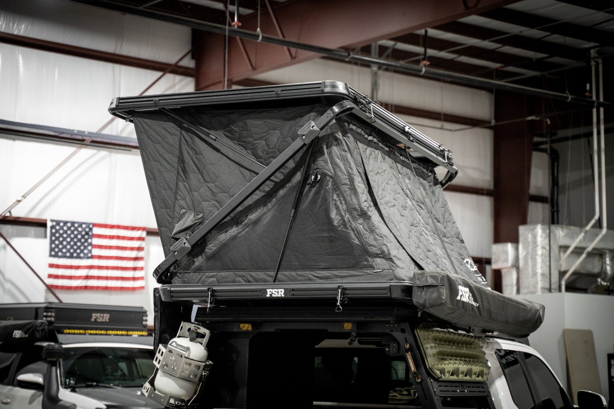 Evolution XL - Rooftop Tent - Spirit of 1876 - Freespirit Recreation