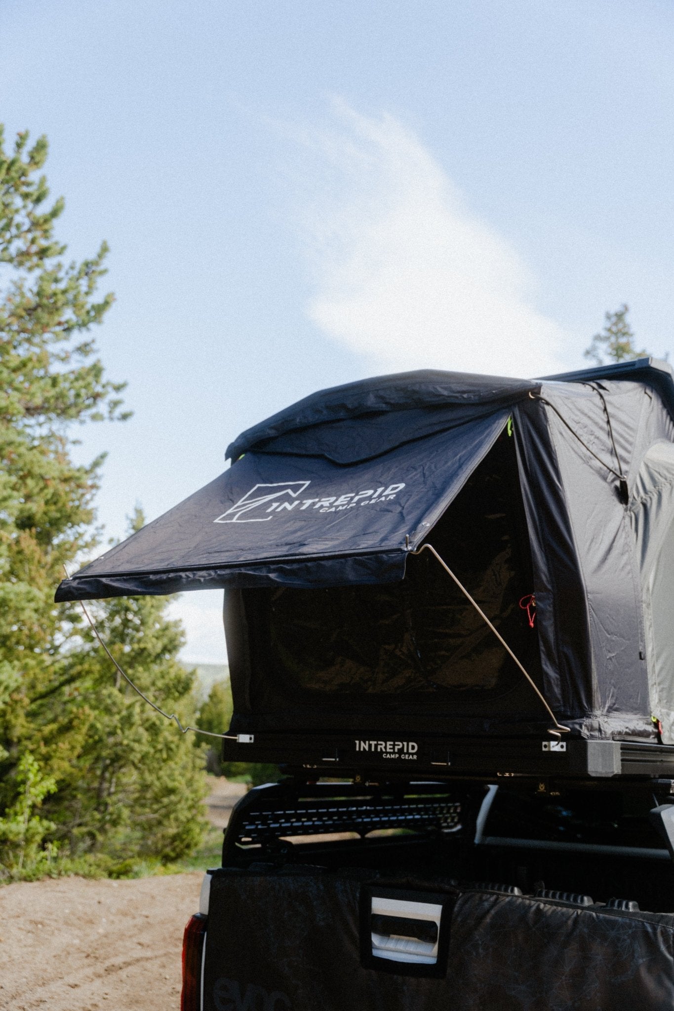 Intrepid Camp Gear Geo 3.0 Pro Rooftop Tent - Spirit of 1876Intrepid Camp Gear
