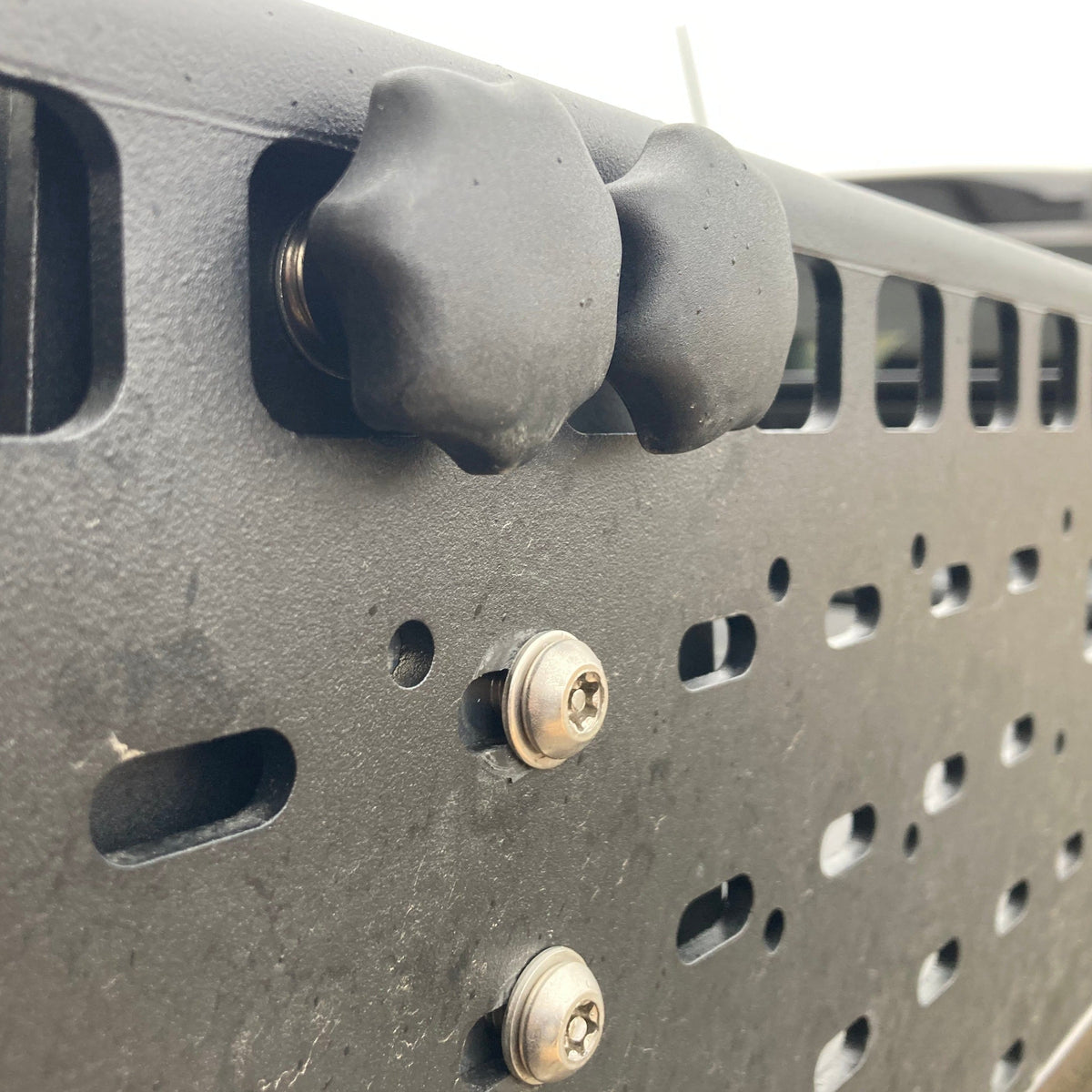 BillieBars - Quick Release Thumb Screws for Cross Bars