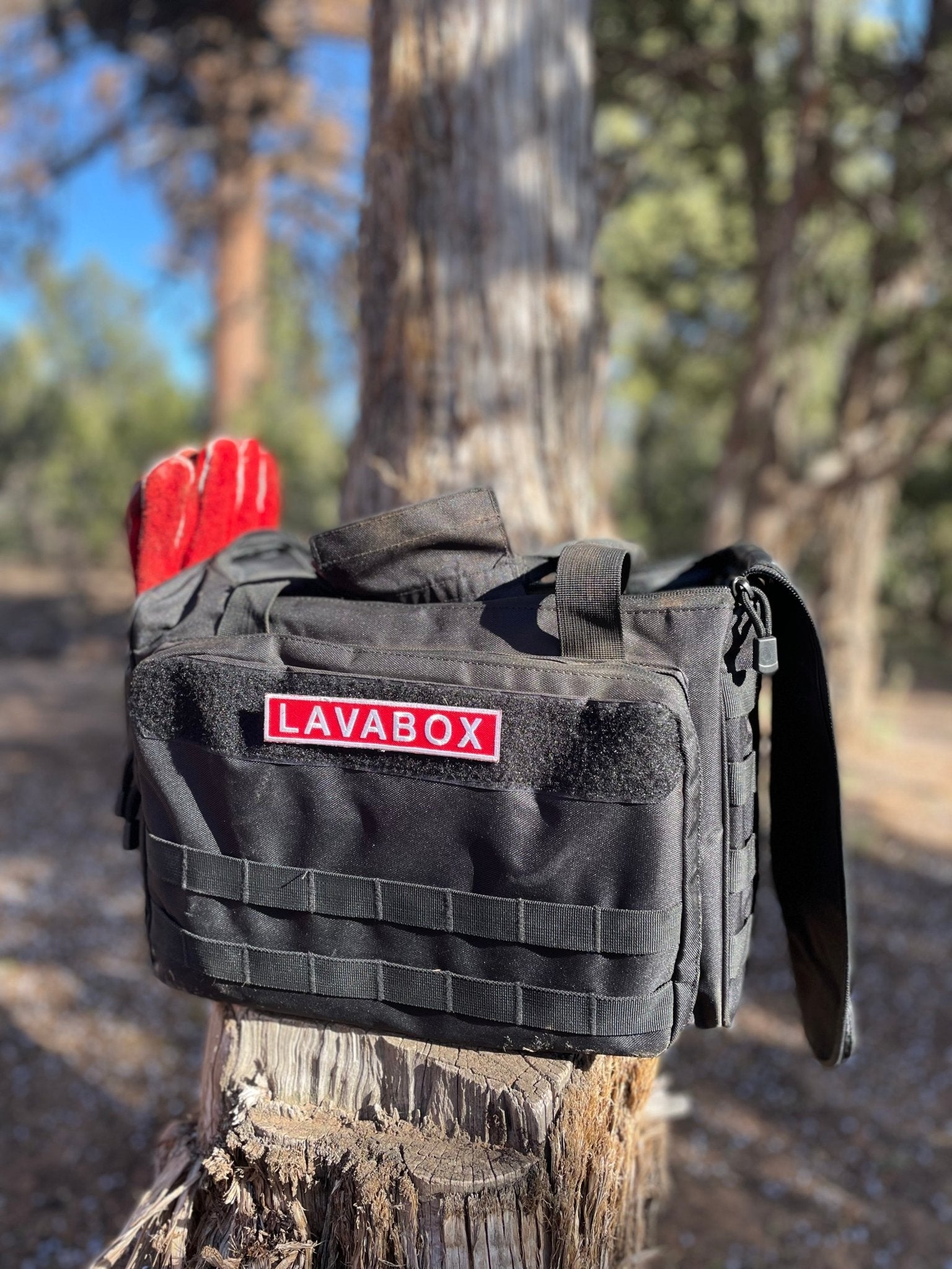 Guy Montag Fireproof Gloves - Spirit of 1876 - LavaBox Portable Campfire