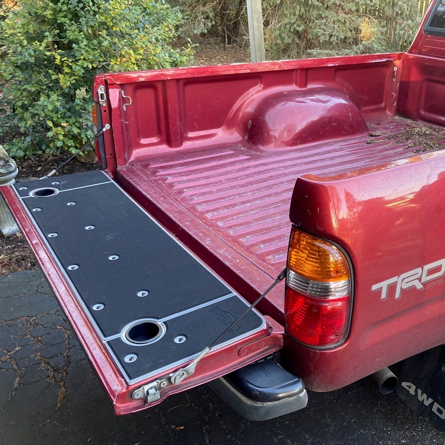 1ST GEN Tacoma Tailgate Cover (1995-2004)