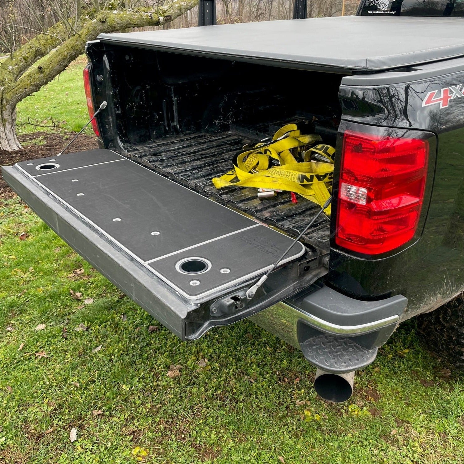 Silverado/Sierra 1500, 2500, 3500 Tailgate Cover (2014-2018)