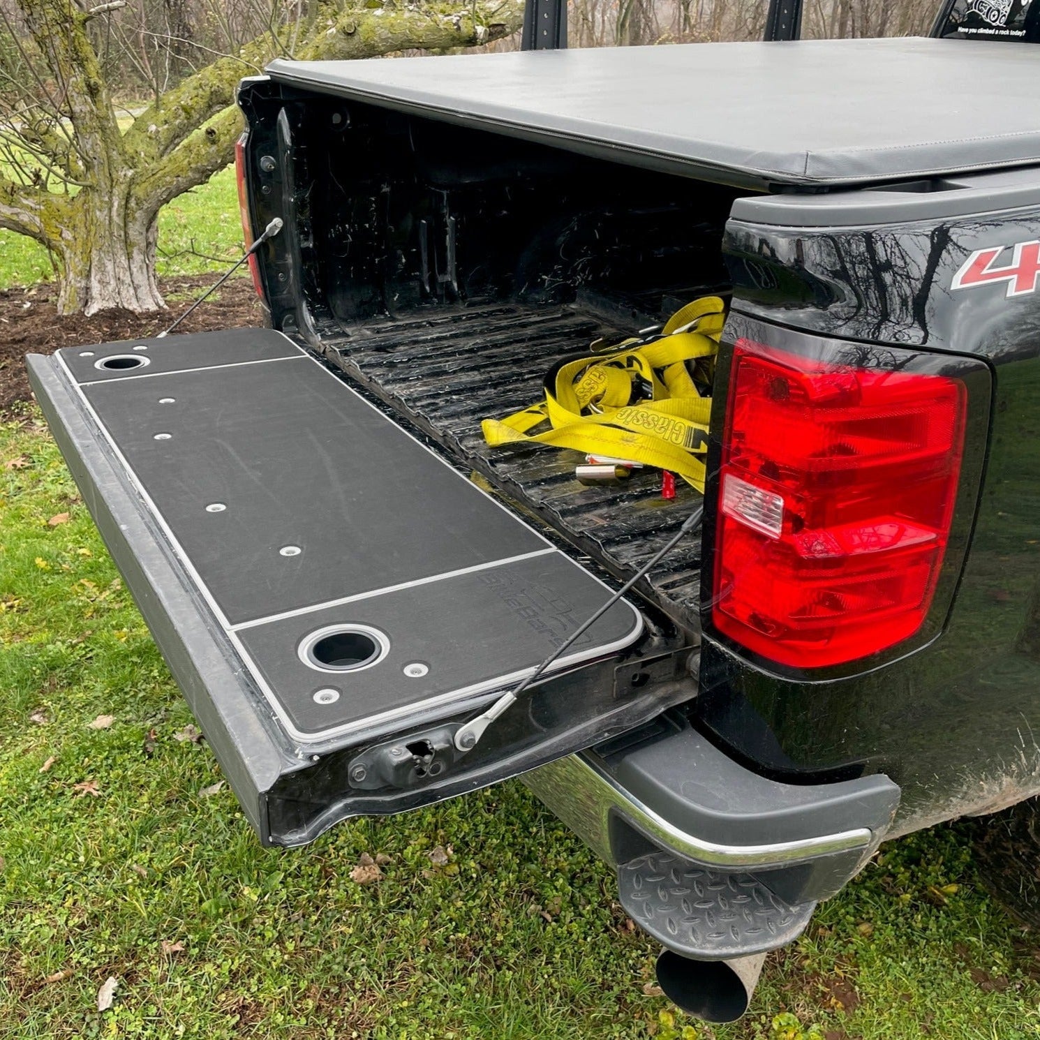 Silverado/Sierra 1500, 2500, 3500 Tailgate Cover (2014-2018)