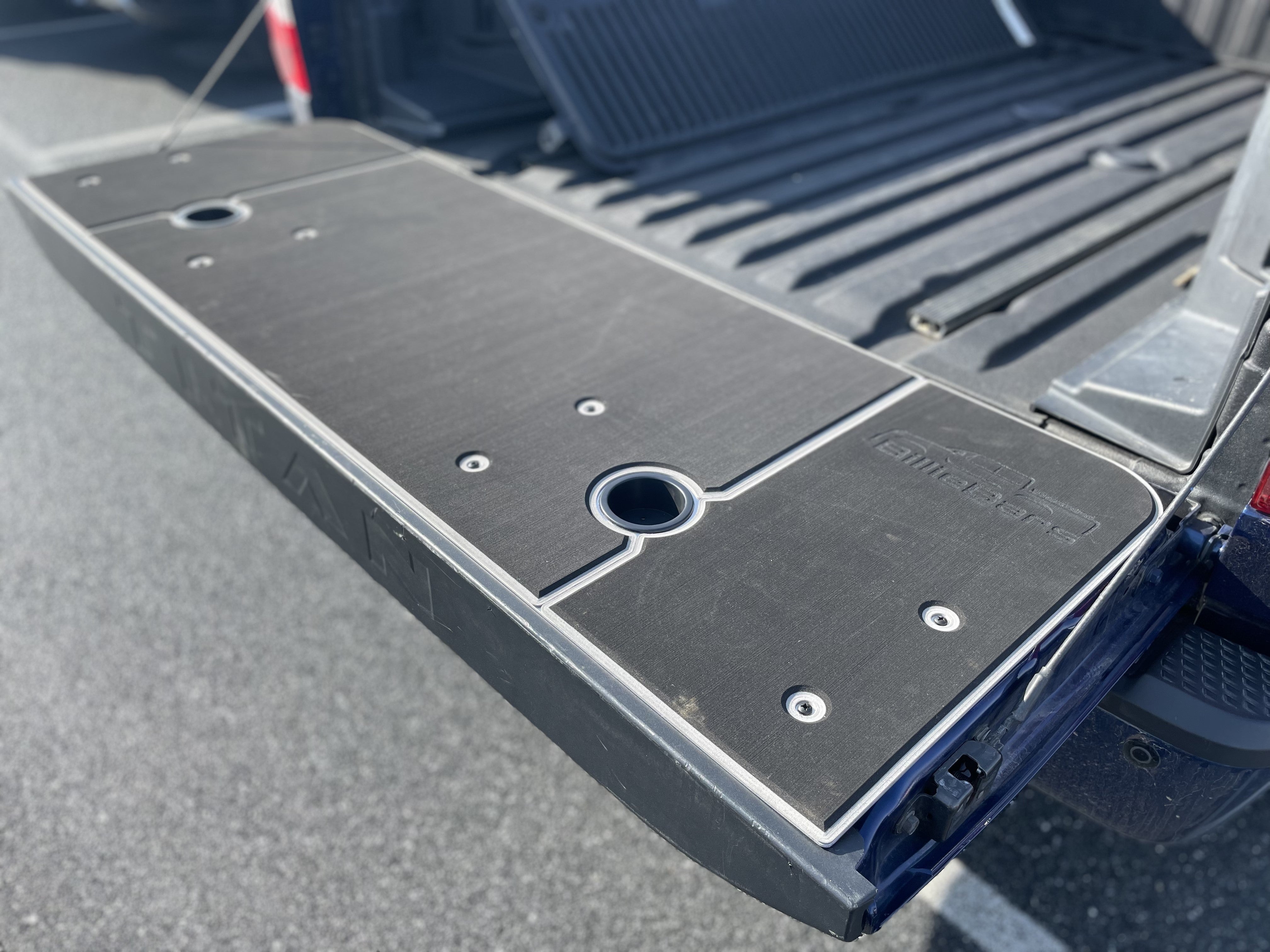 Titan Tailgate Cover (2004-2026)
