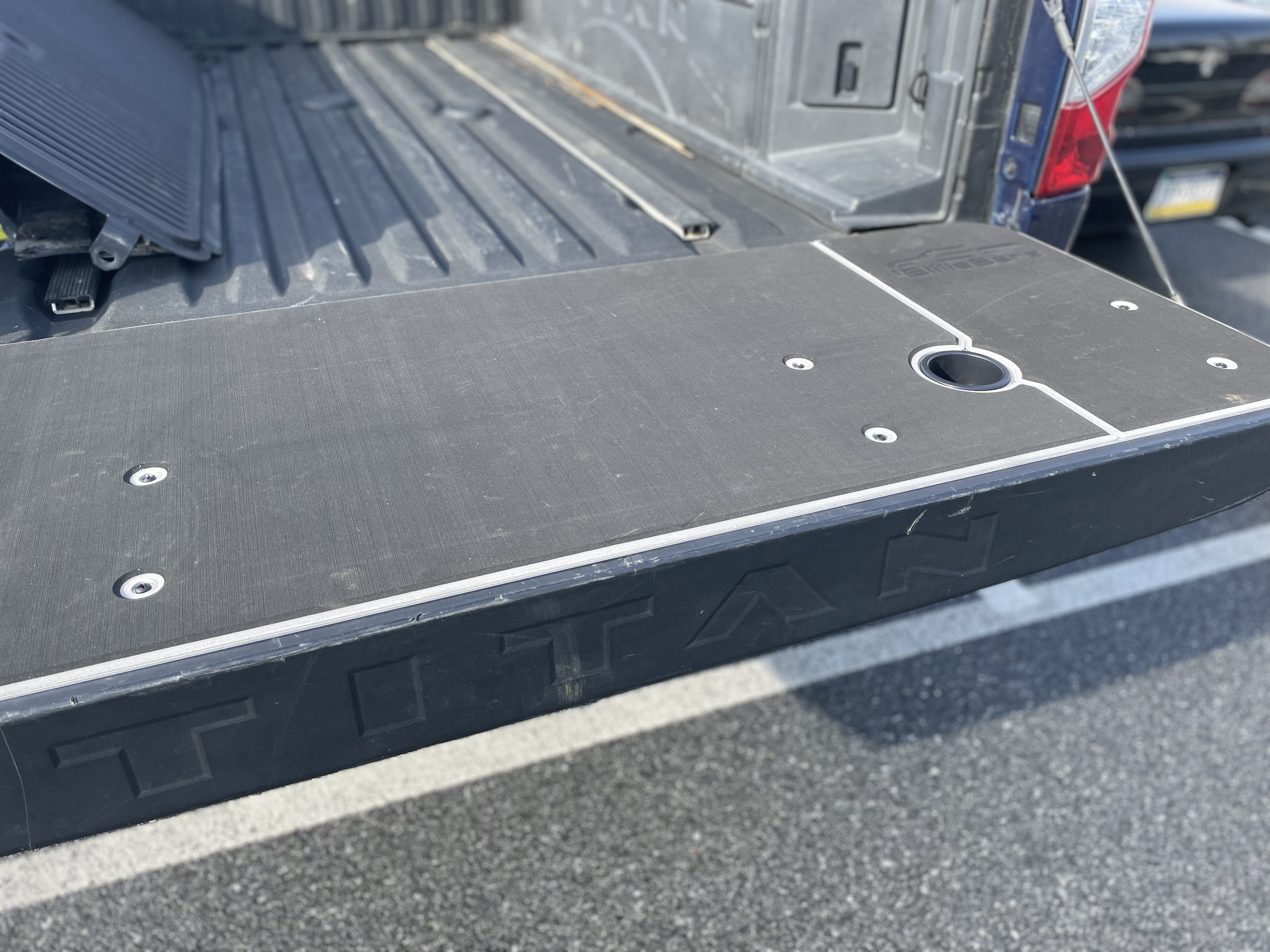 Titan Tailgate Cover (2004-2026)