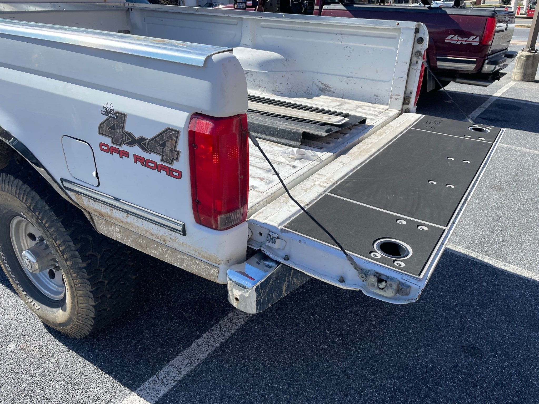 F250 F350 Tailgate Cover (1987-1996) - Spirit of 1876 - BillieBars