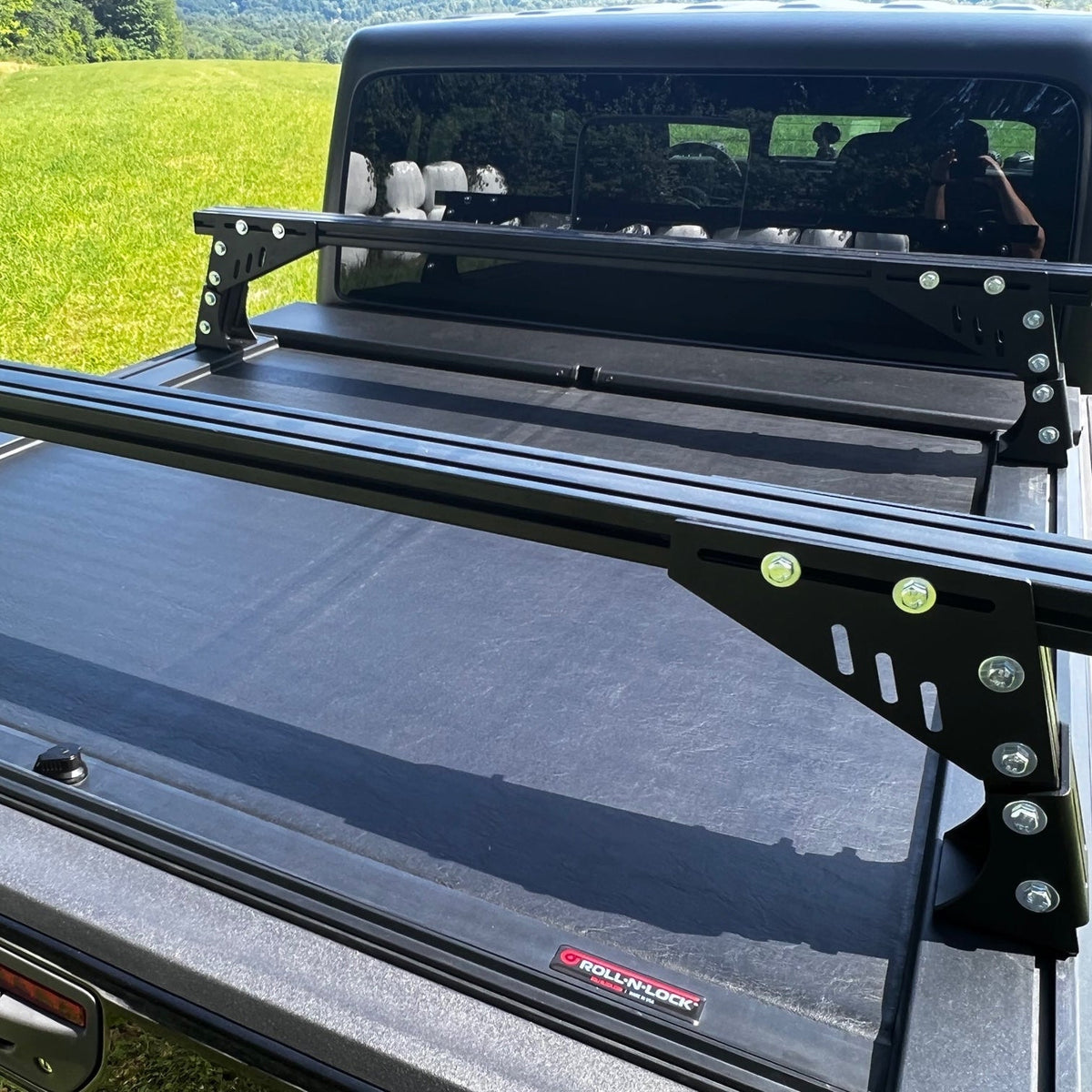 Gladiator - Bed Rack For Covers with T-slots