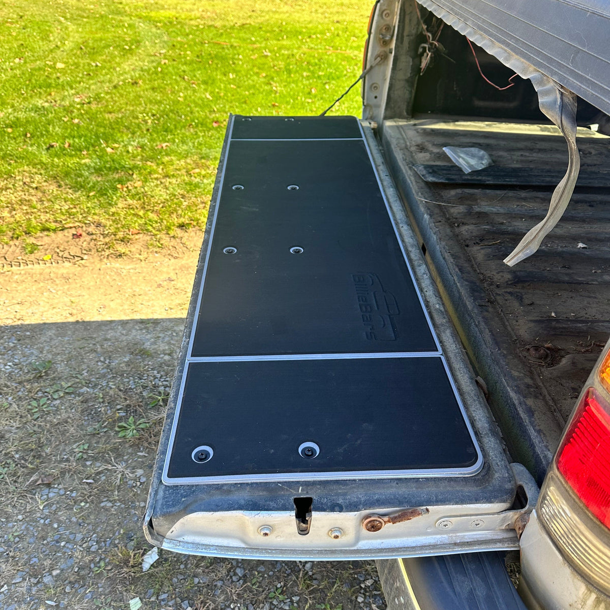 1st Gen Tundra Tailgate Cover (2000-2006)