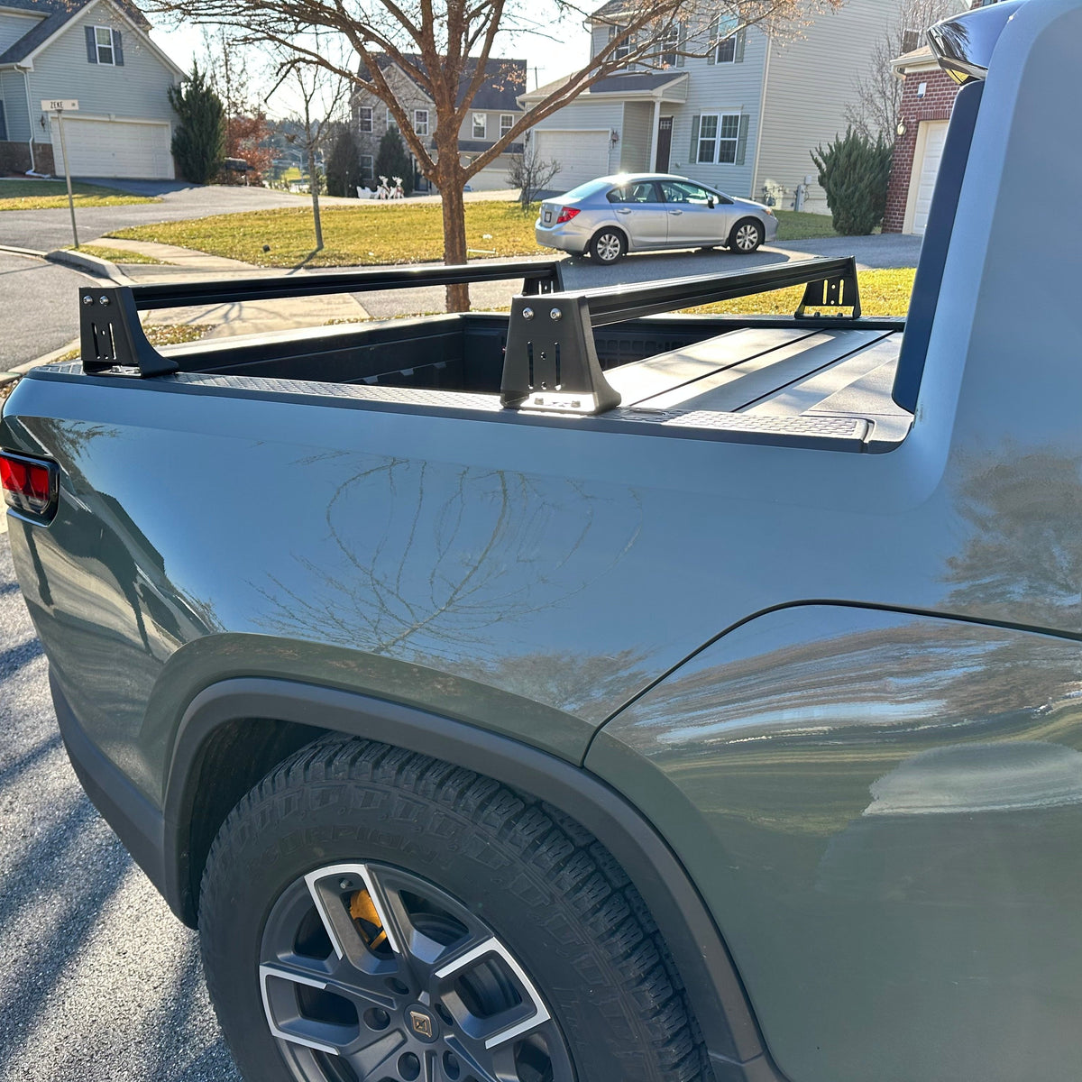 Rivian  (2022+), Low Profile Bed Rack