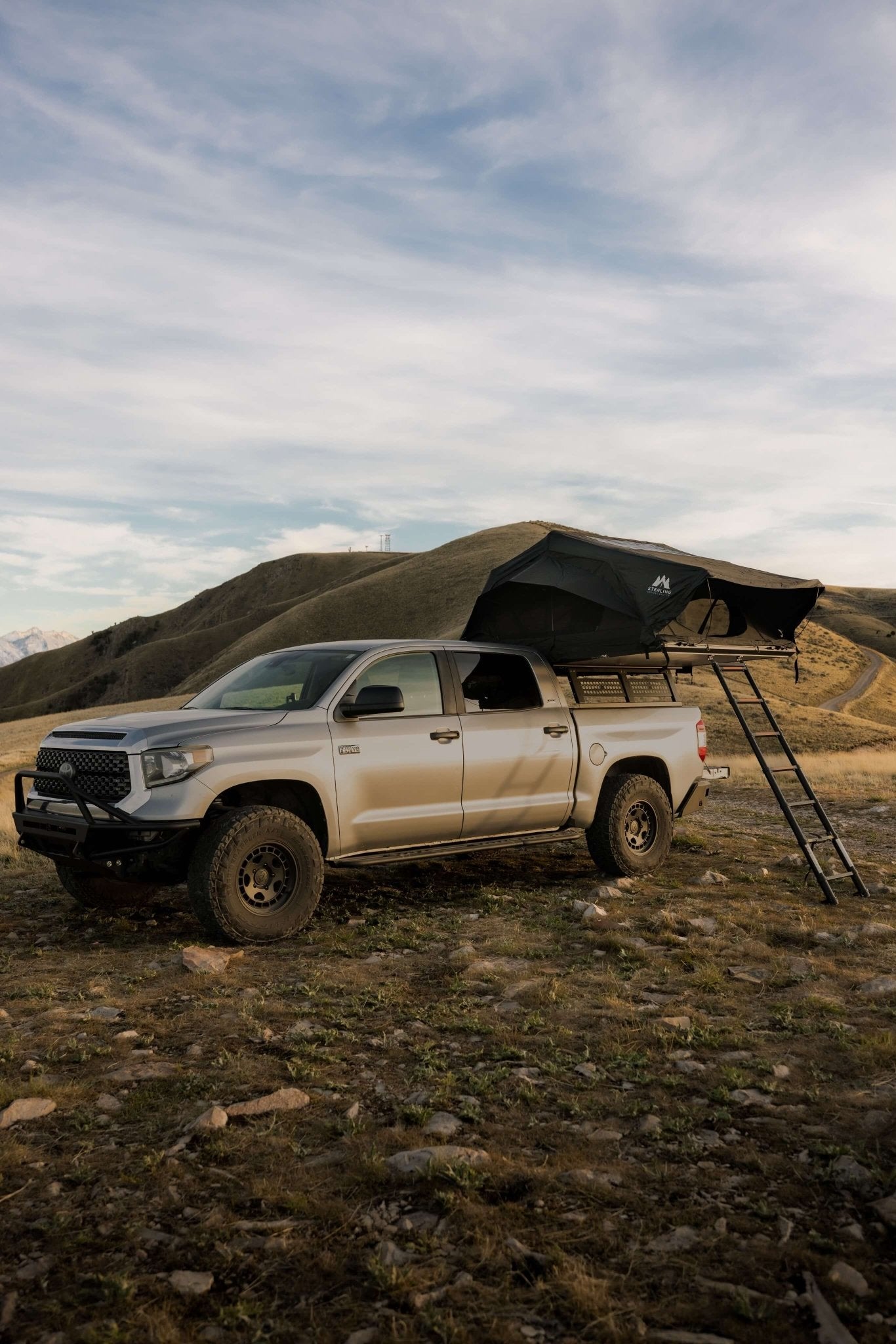 Basin Aluminum Hardshell Rooftop Tent - Spirit of 1876 - Sterling Adventure Co