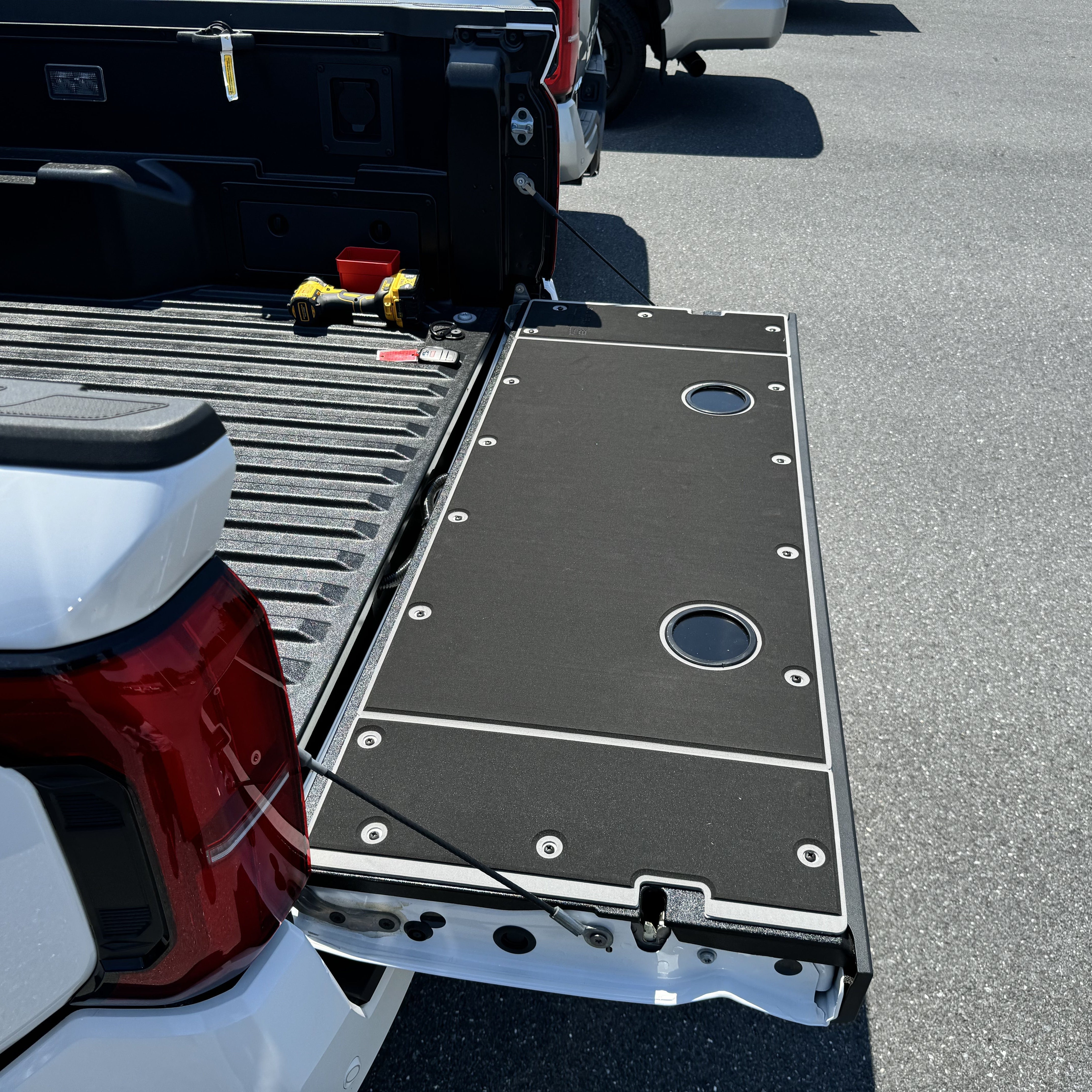 Tacoma Tailgate Cover (2024+)