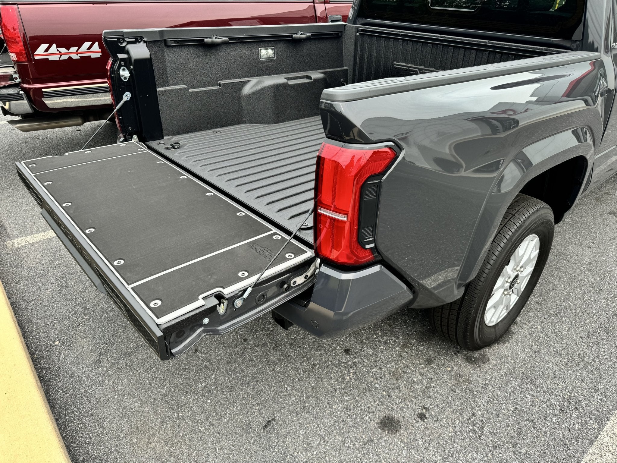 Tacoma Tailgate Cover (2024+) - Spirit of 1876 - BillieBars