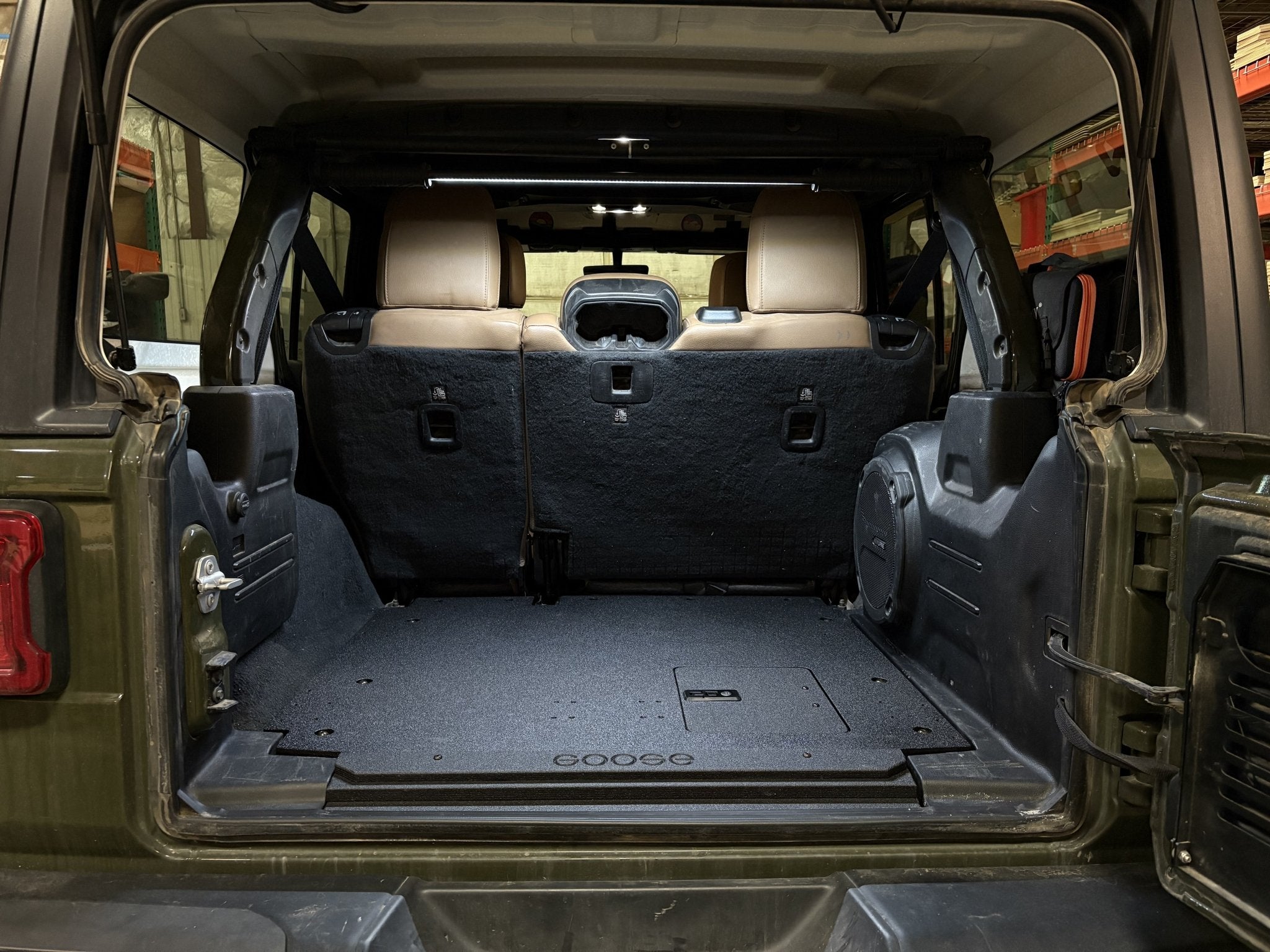 Jeep Wrangler 2018 - 2023 JLU 4 Door - Rear Plate System - Spirit of 1876 - Goose Gear