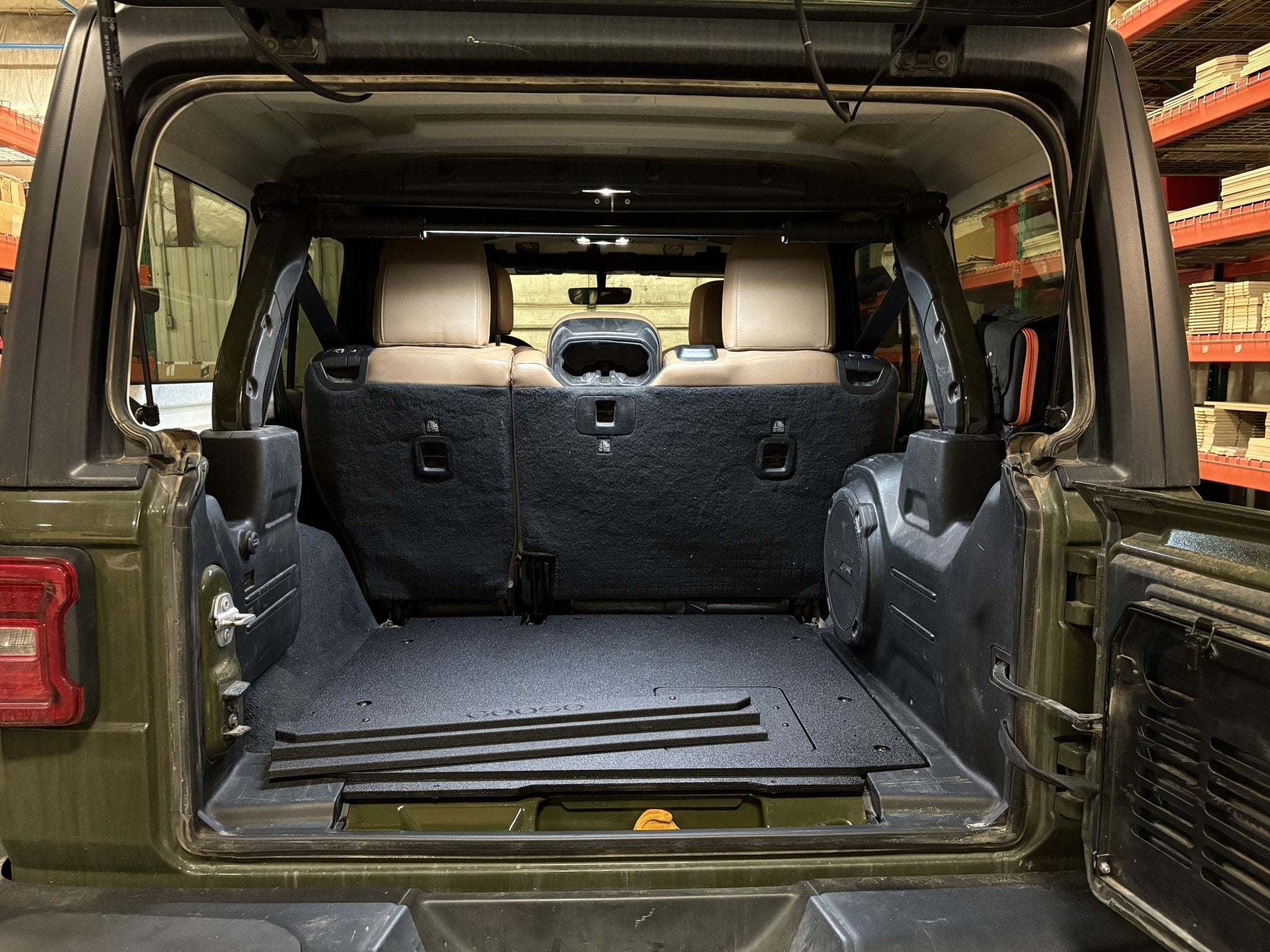 Jeep Wrangler 2018 - 2023 JLU 4 Door - Rear Plate System - Spirit of 1876 - Goose Gear