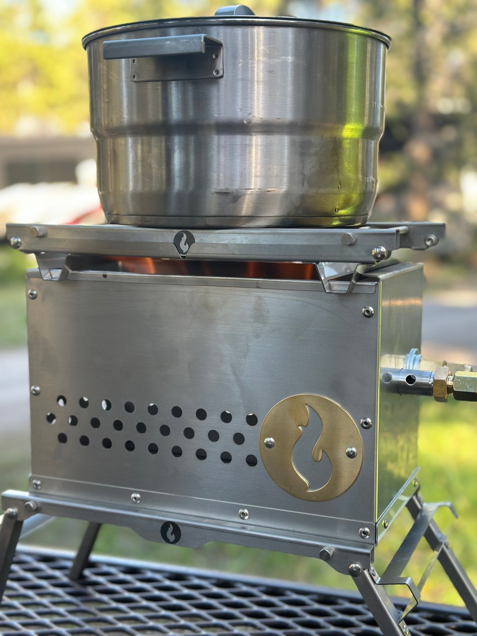 Hekla Combo: Stainless steel perfection to last a lifetime - Spirit of 1876 - LavaBox Portable Campfire