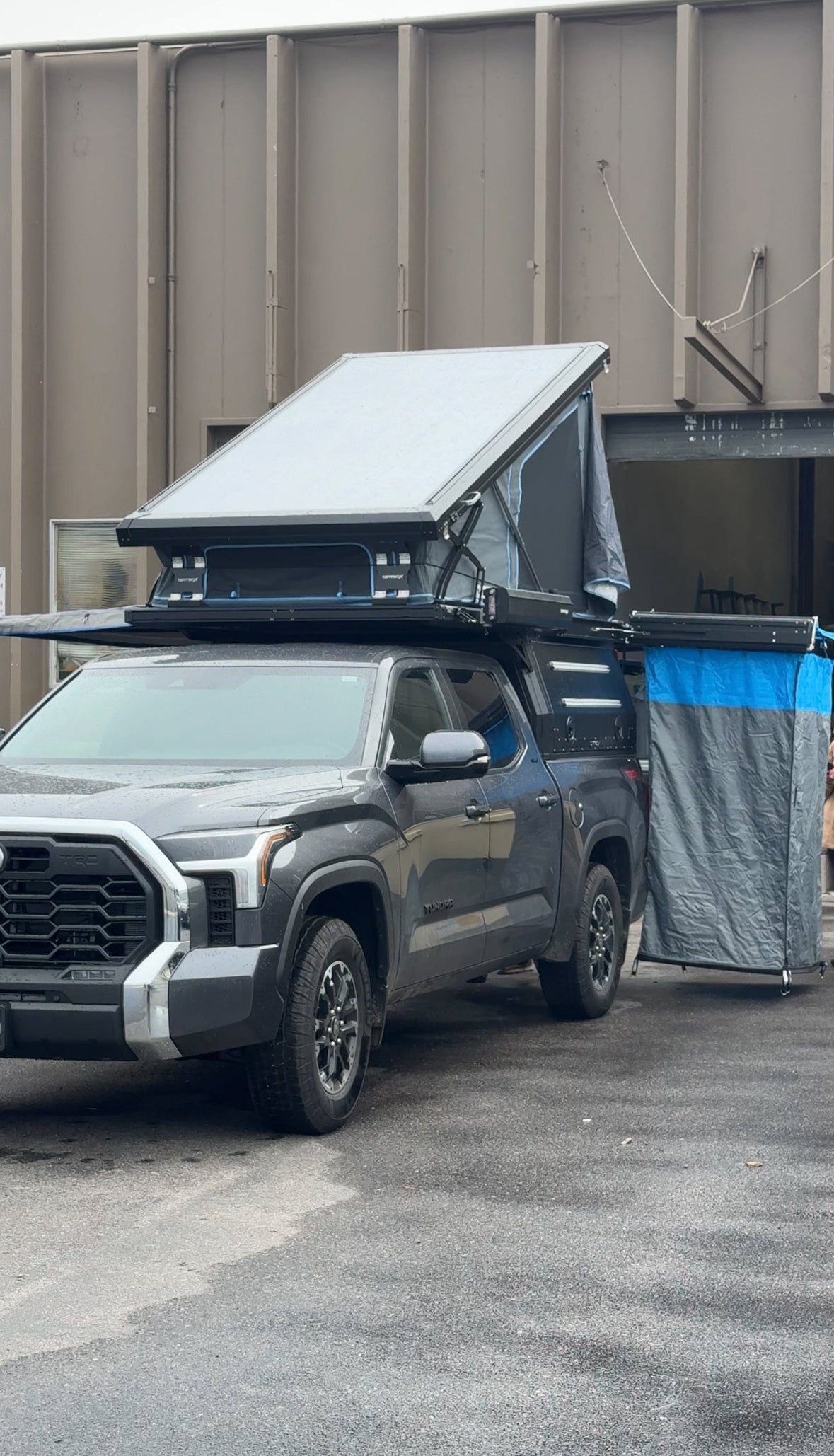 Hard Shell Overland Shower Awning with Changing Room