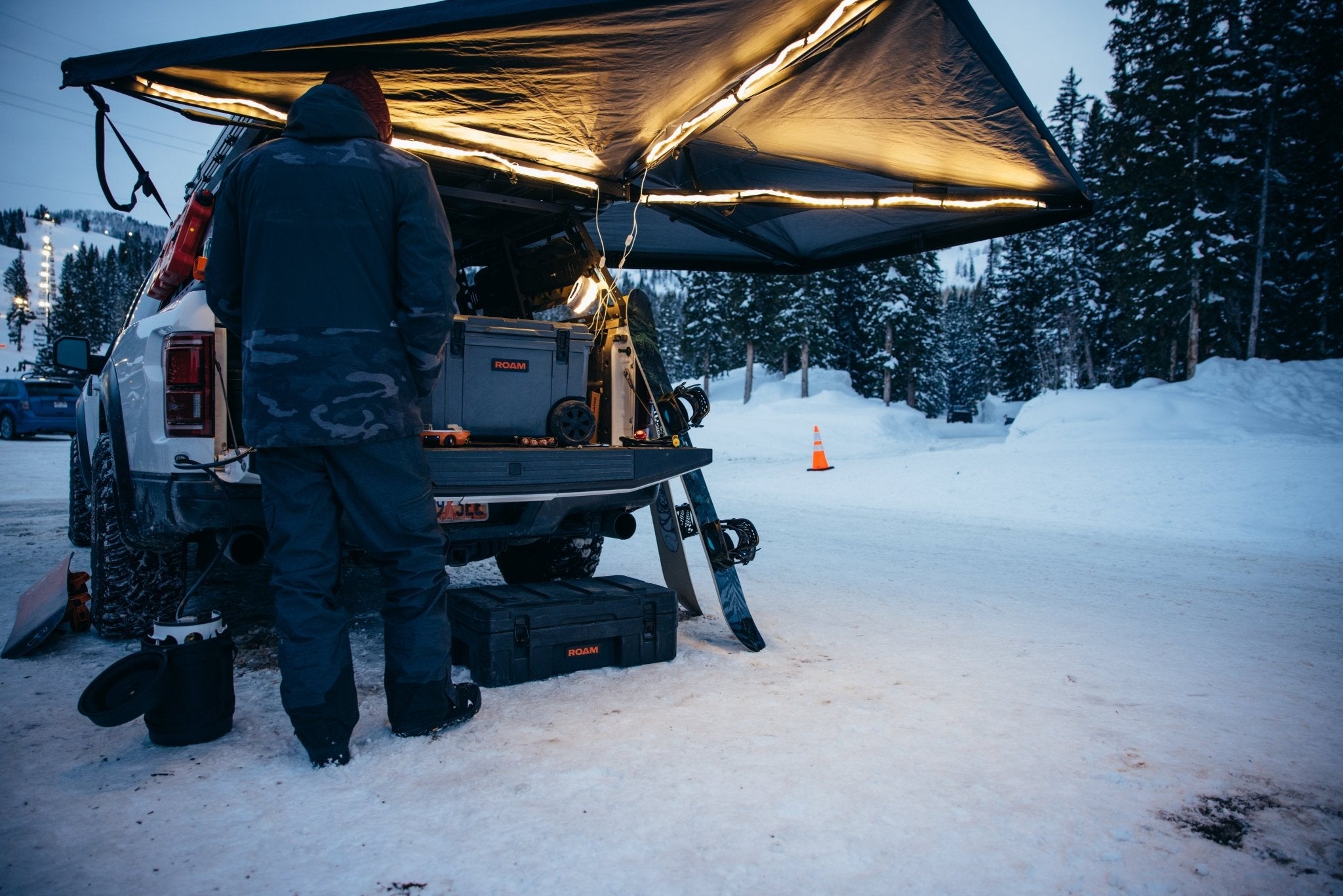 LED Track Light - Spirit of 1876 - ROAM Dealer Portal